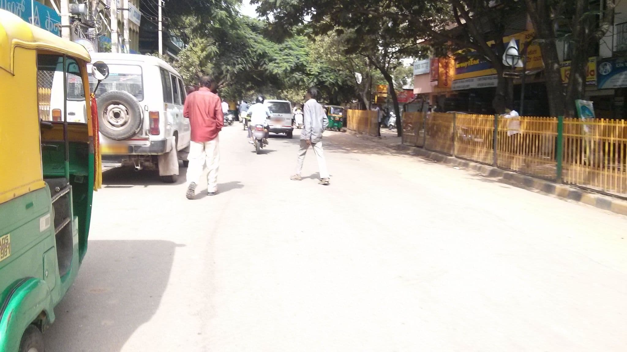 Street view near Treebo Raj Premier, Bengaluru — © geohacker (CC BY-SA · Mapillary)