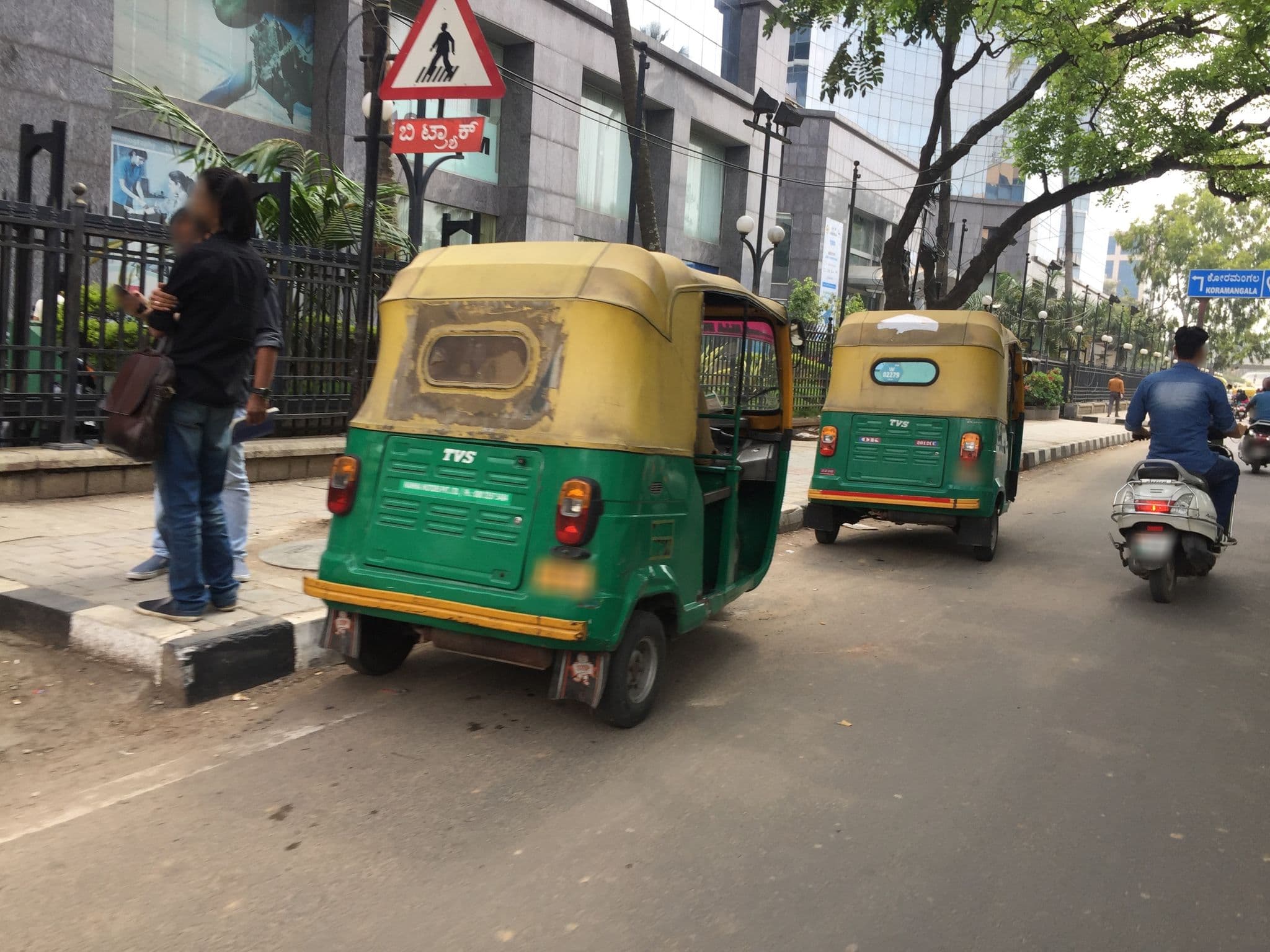 Street view near Chalet Serviced Apartments, Bengaluru — © planemad (CC BY-SA · Mapillary)