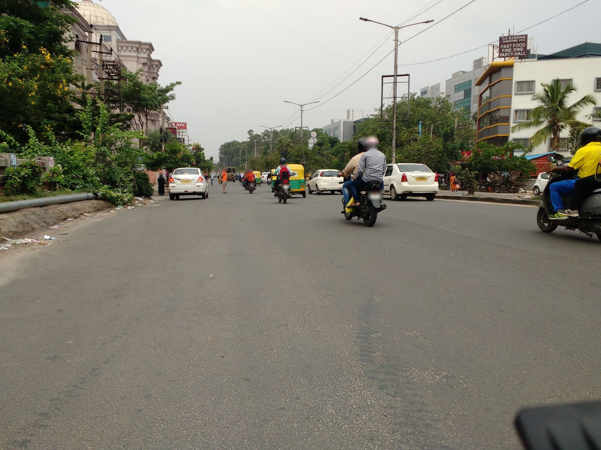 Street view near Signature Inn, Bengaluru — © falc0n (CC BY-SA · Mapillary)