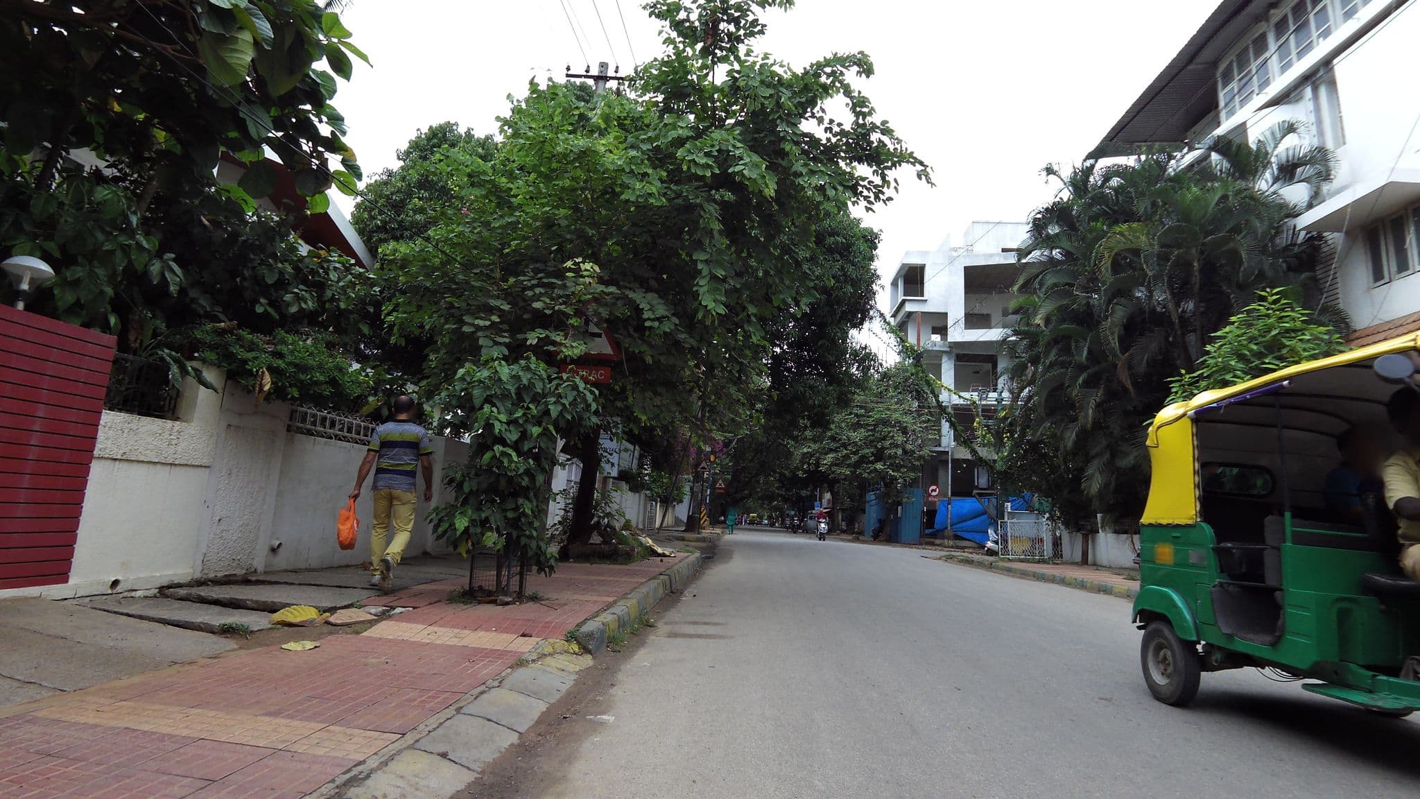 Street view near Maxims Guest House, Bengaluru — © maning (CC BY-SA · Mapillary)