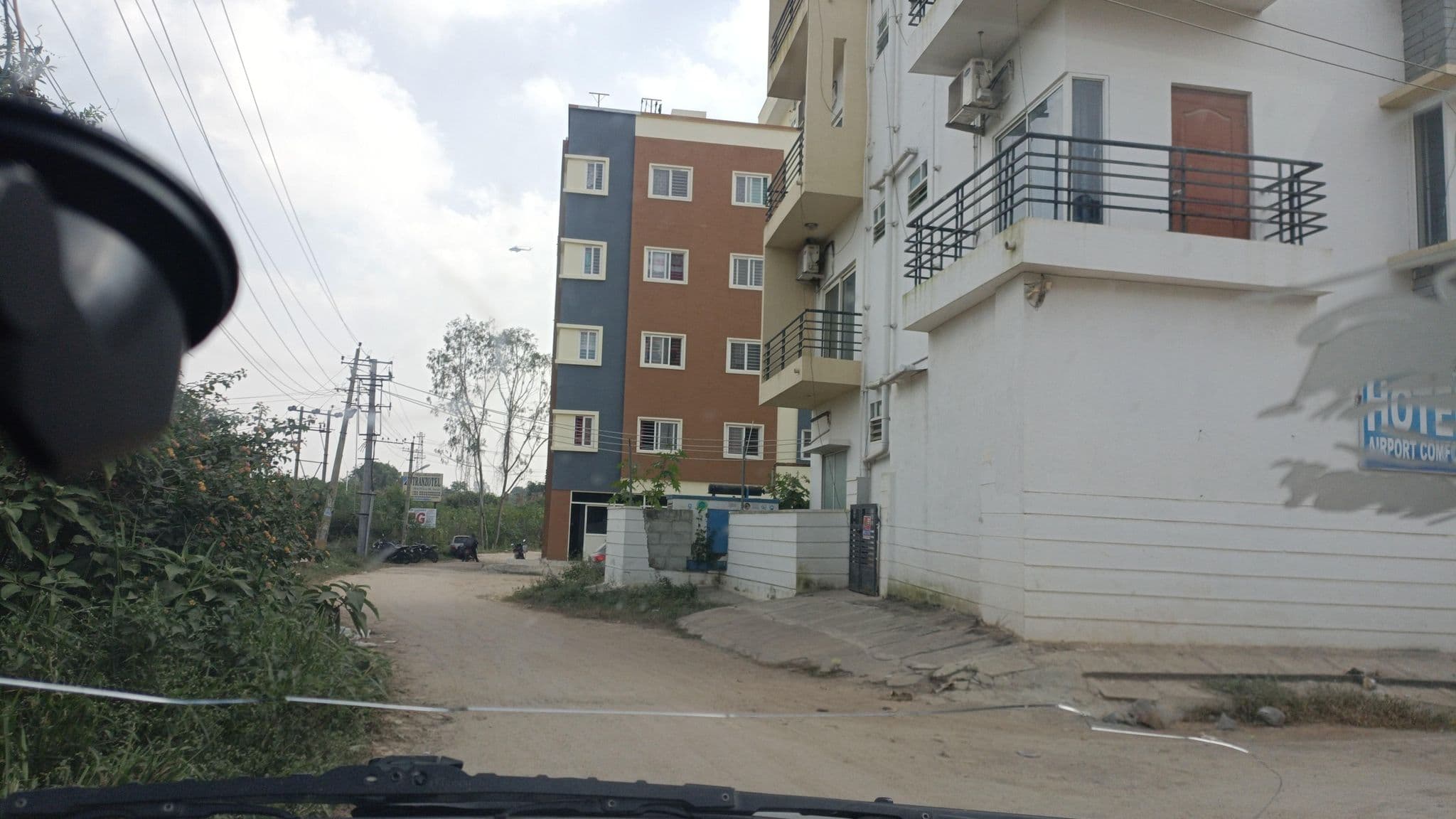 Street view near Hotel Elite by Agira, Hunasamaranahalli — © IBI (CC BY-SA · Mapillary)