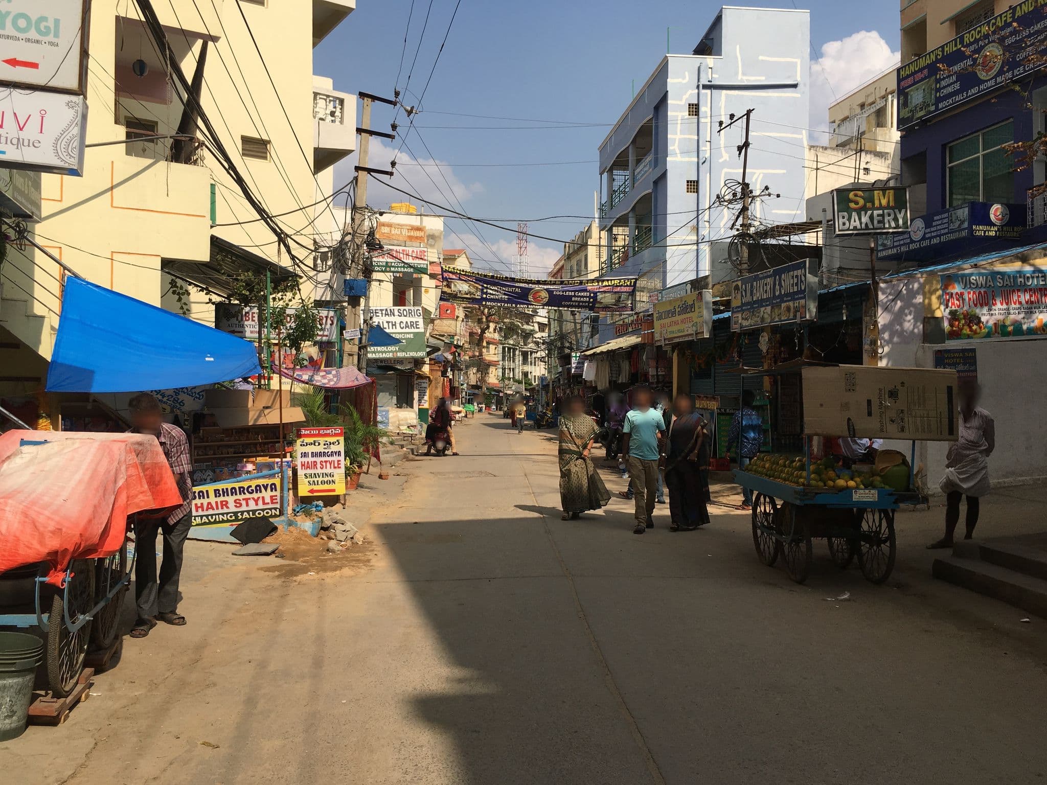 Street view near Hotel Sai Paradise, Puttaparthi — © spipau (CC BY-SA · Mapillary)