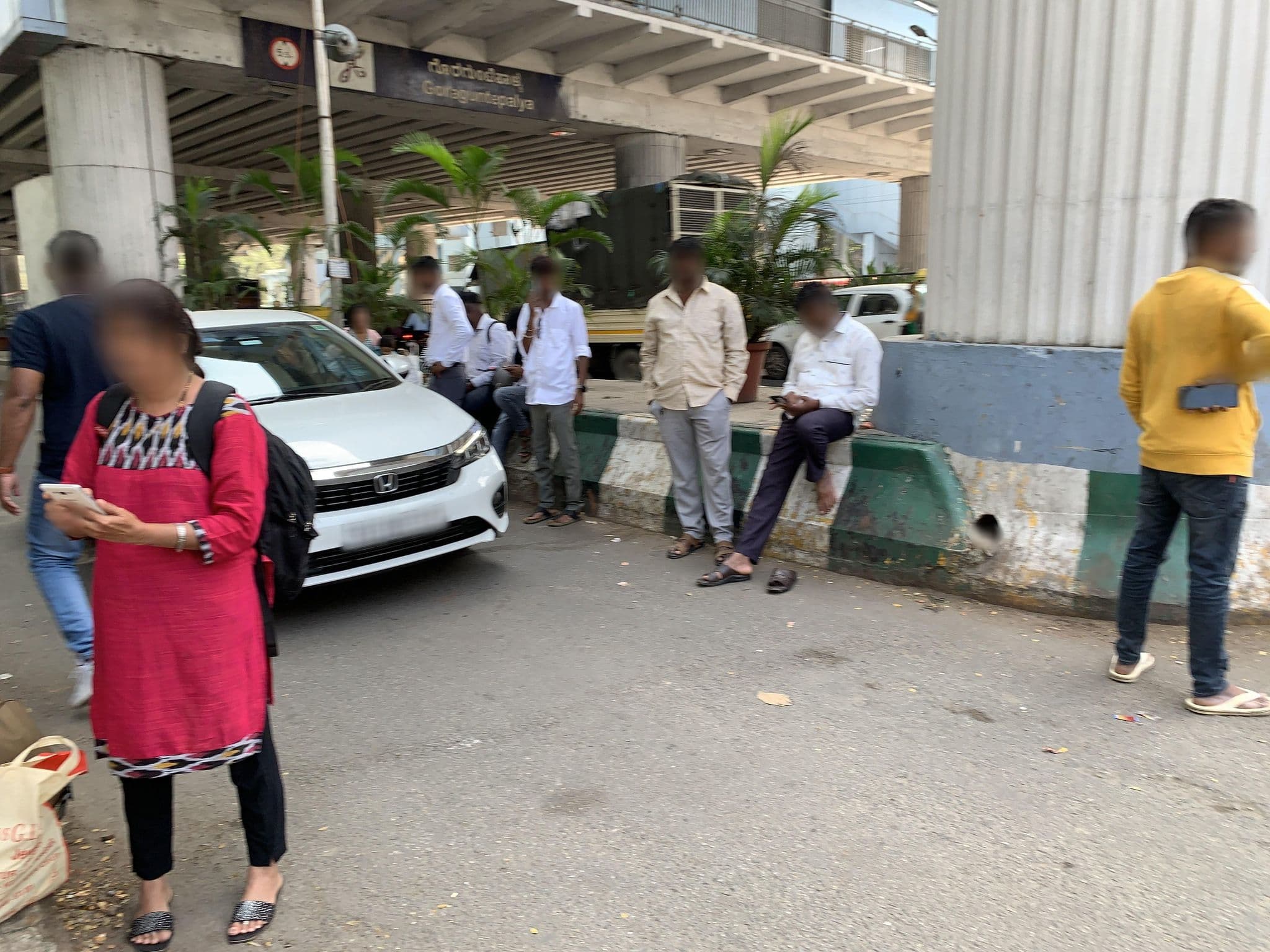 Street view near Room 323 Vivanta, Chikkabidarakallu — © planemad (CC BY-SA · Mapillary)