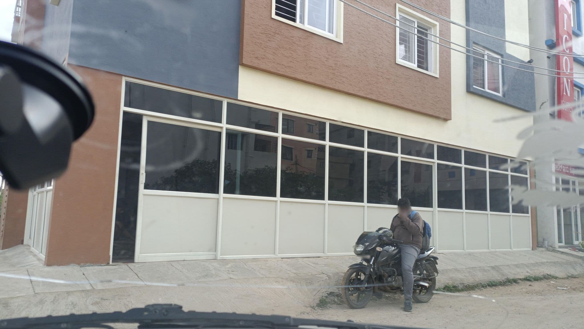 Street view near Tranzotel Suites & Inn, Hunasamaranahalli — © IBI (CC BY-SA · Mapillary)