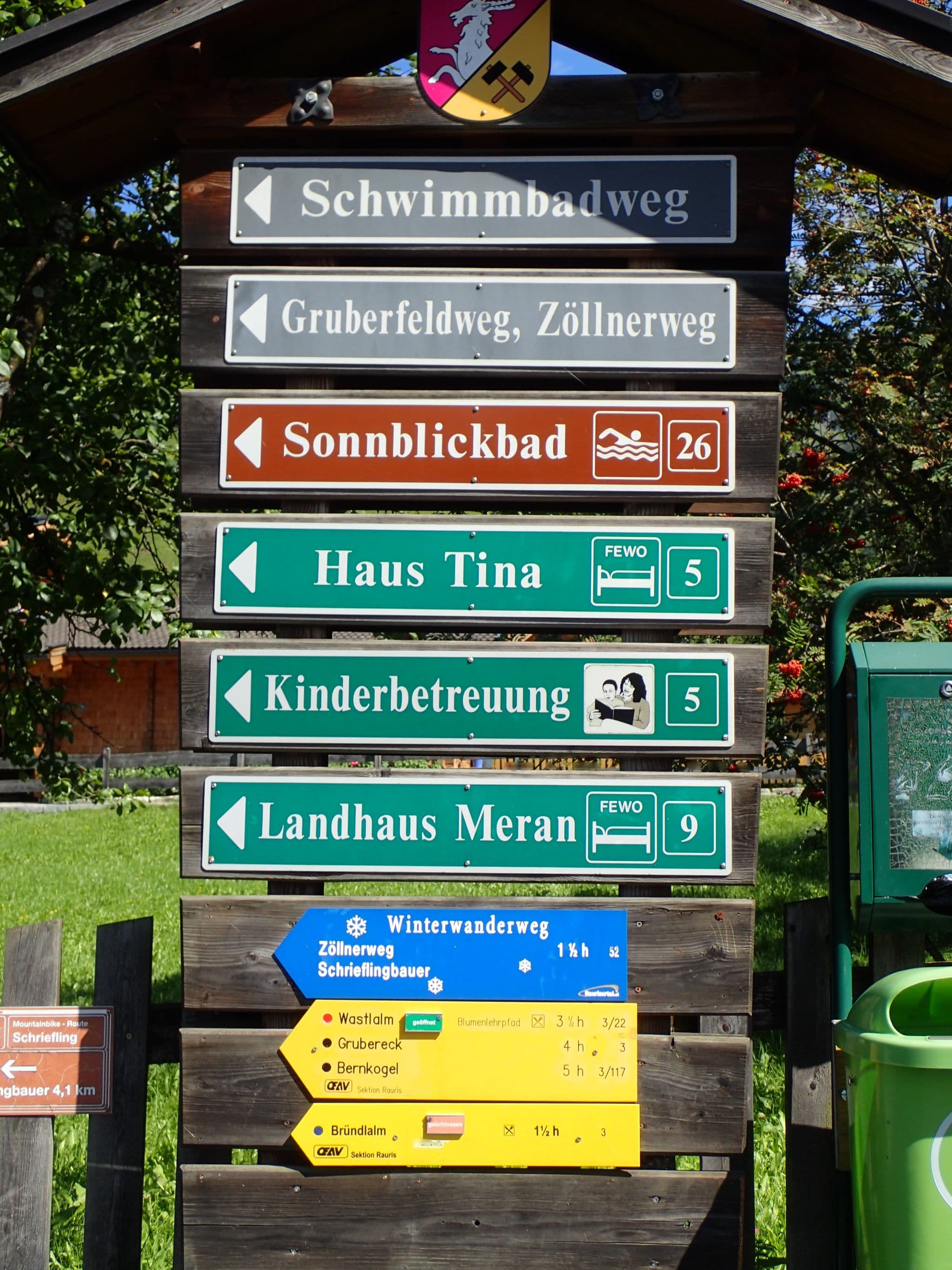 Street view near Haus Schwalbennest, Rauris — © schermy_at (CC BY-SA · Mapillary)
