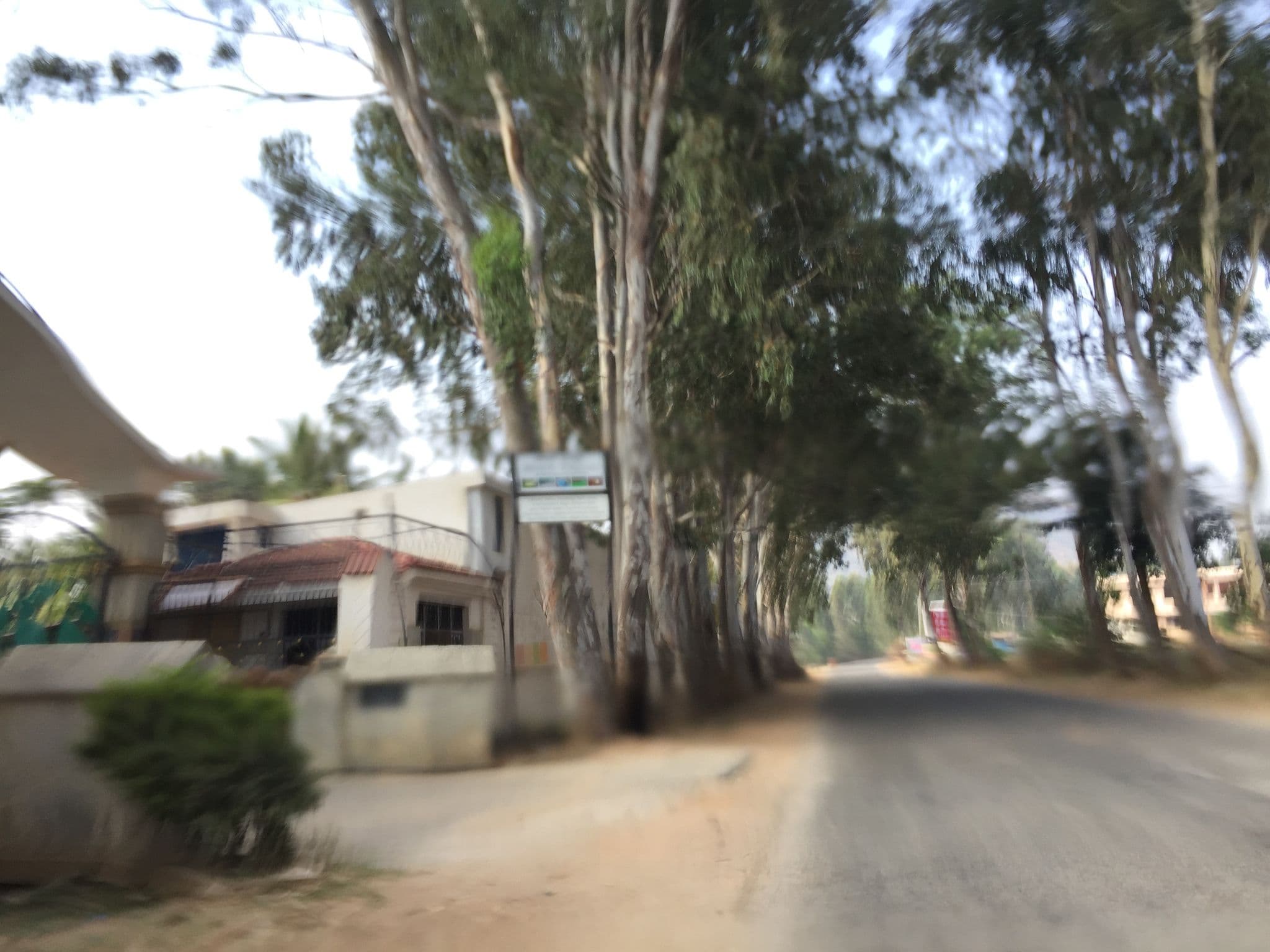Street view near Mount Palazzo, Chik Ballāpur — © richlv (CC BY-SA · Mapillary)