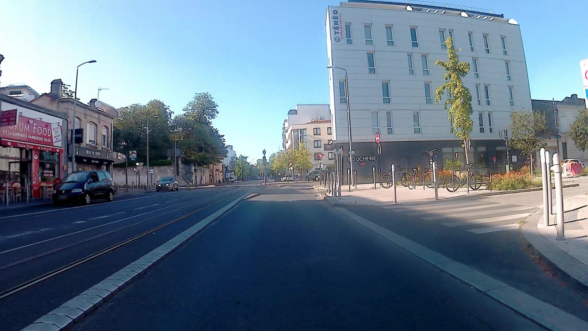 Street view near Ténéo Apparthotel Talence Espeleta, Talence — © trouyer (CC BY-SA · Mapillary)