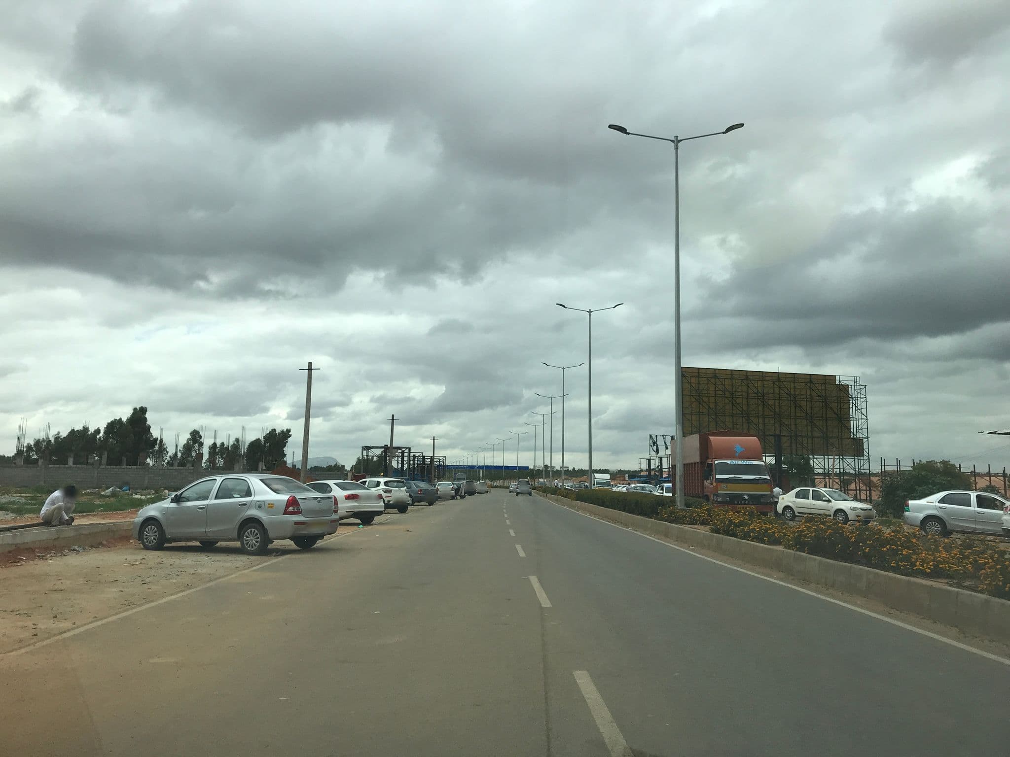 Street view near Fly Inn, Kādiganahalli — © ibigroup1 (CC BY-SA · Mapillary)