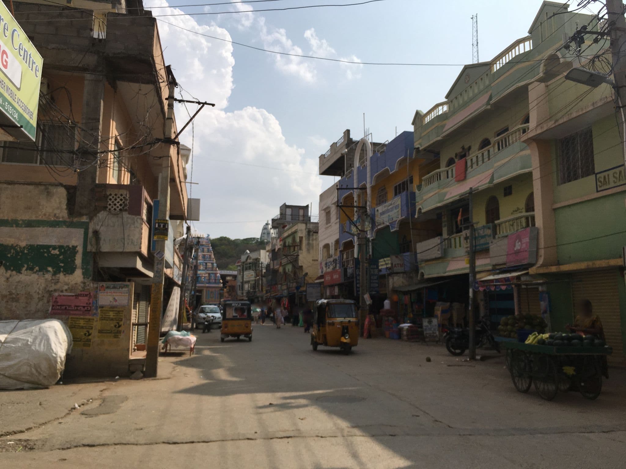 Street view near Hotel Sai Ganga Puthra, Puttaparthi — © spipau (CC BY-SA · Mapillary)
