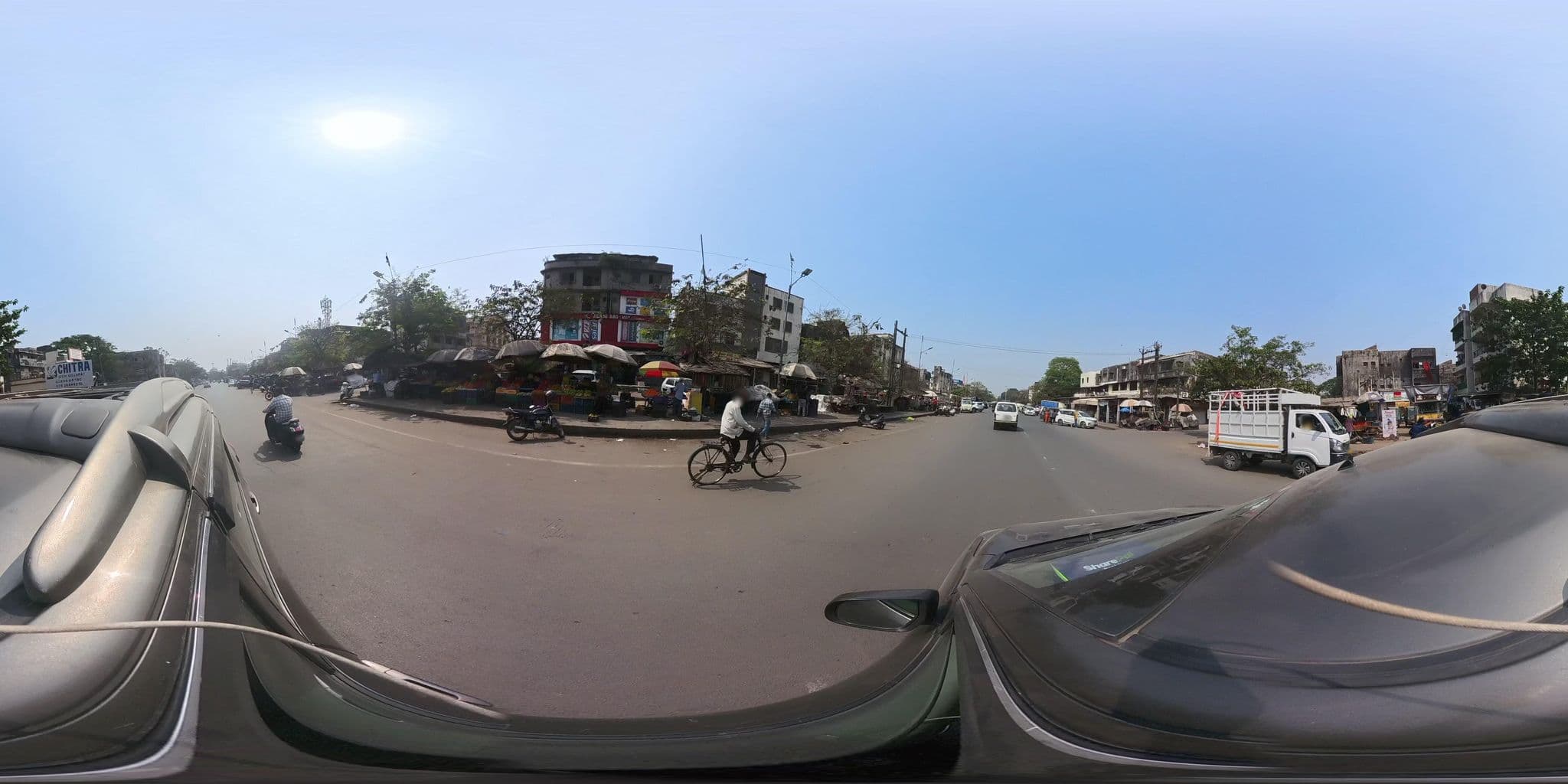 Street view near Royal Treat, Vapi — © skysign (CC BY-SA · Mapillary)