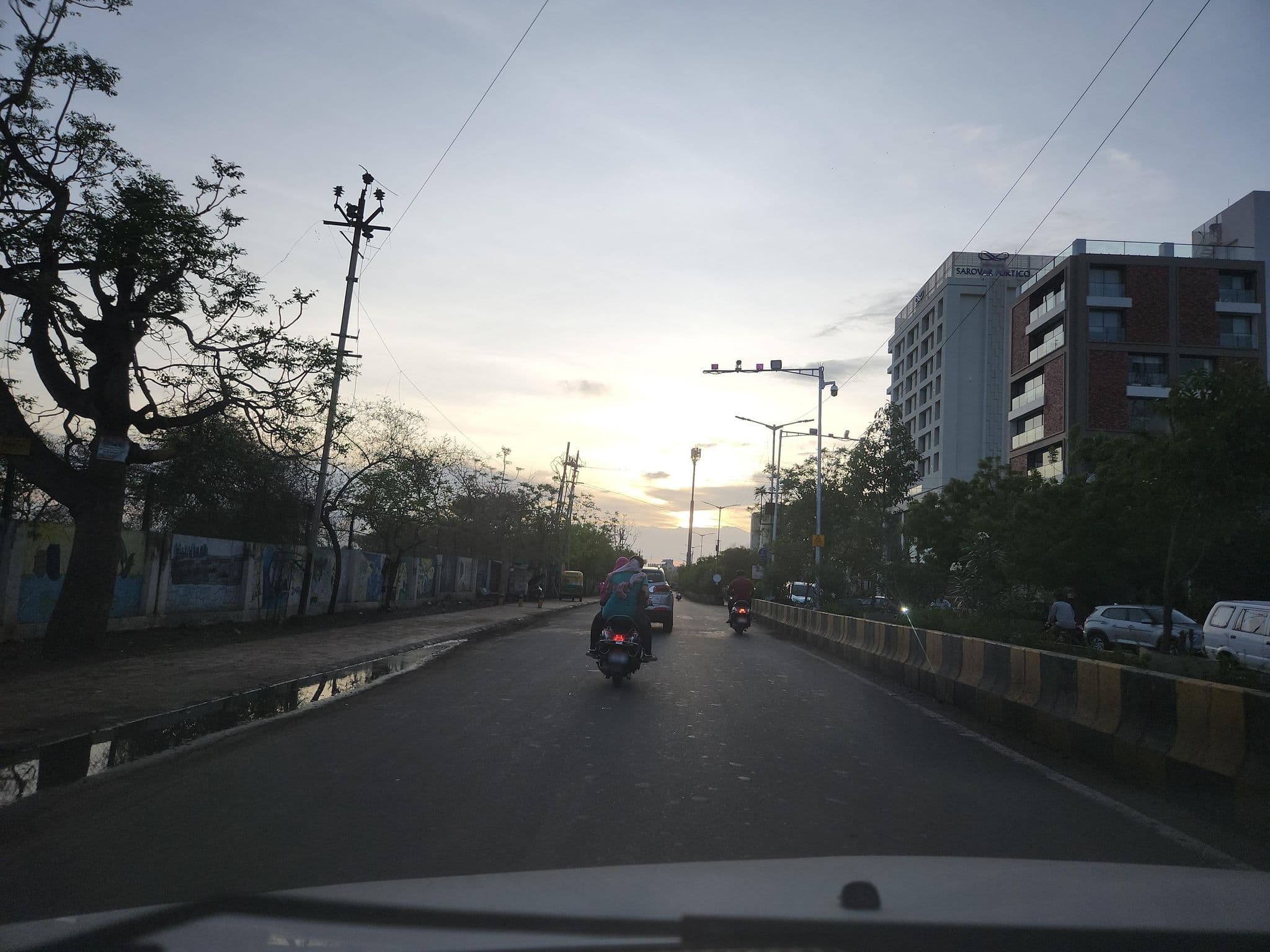 Street view near Hotel City Pride, Bhavnagar — © upendrakumar (CC BY-SA · Mapillary)