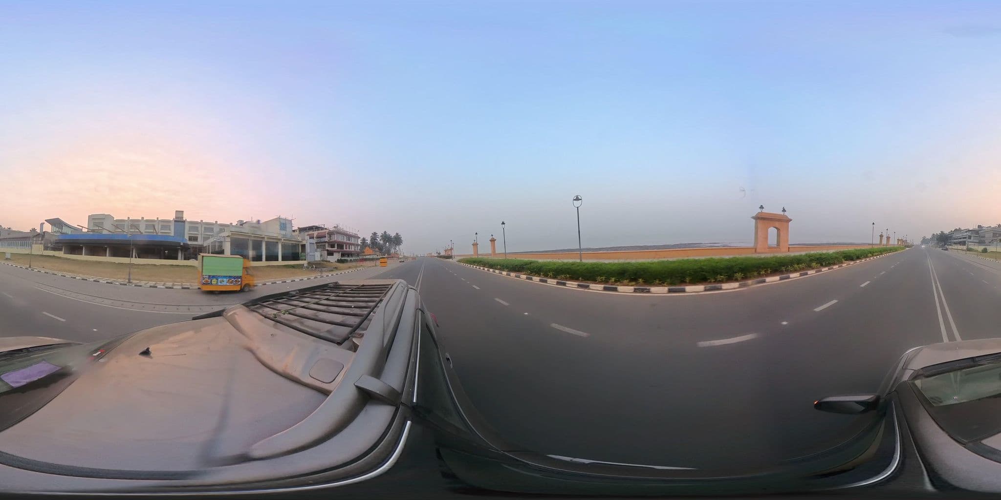 Street view near Cidade De Daman, Marwad — © skysign (CC BY-SA · Mapillary)