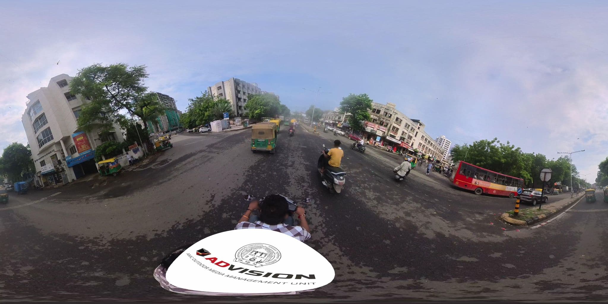 Street view near Hotel Chicago, Ahmedabad — © skysign (CC BY-SA · Mapillary)