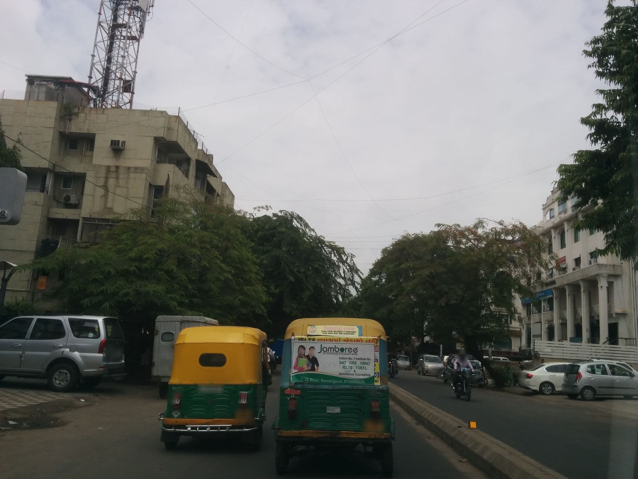 Street view near Hotel Dev Corporate, Ahmedabad — © shravan91 (CC BY-SA · Mapillary)