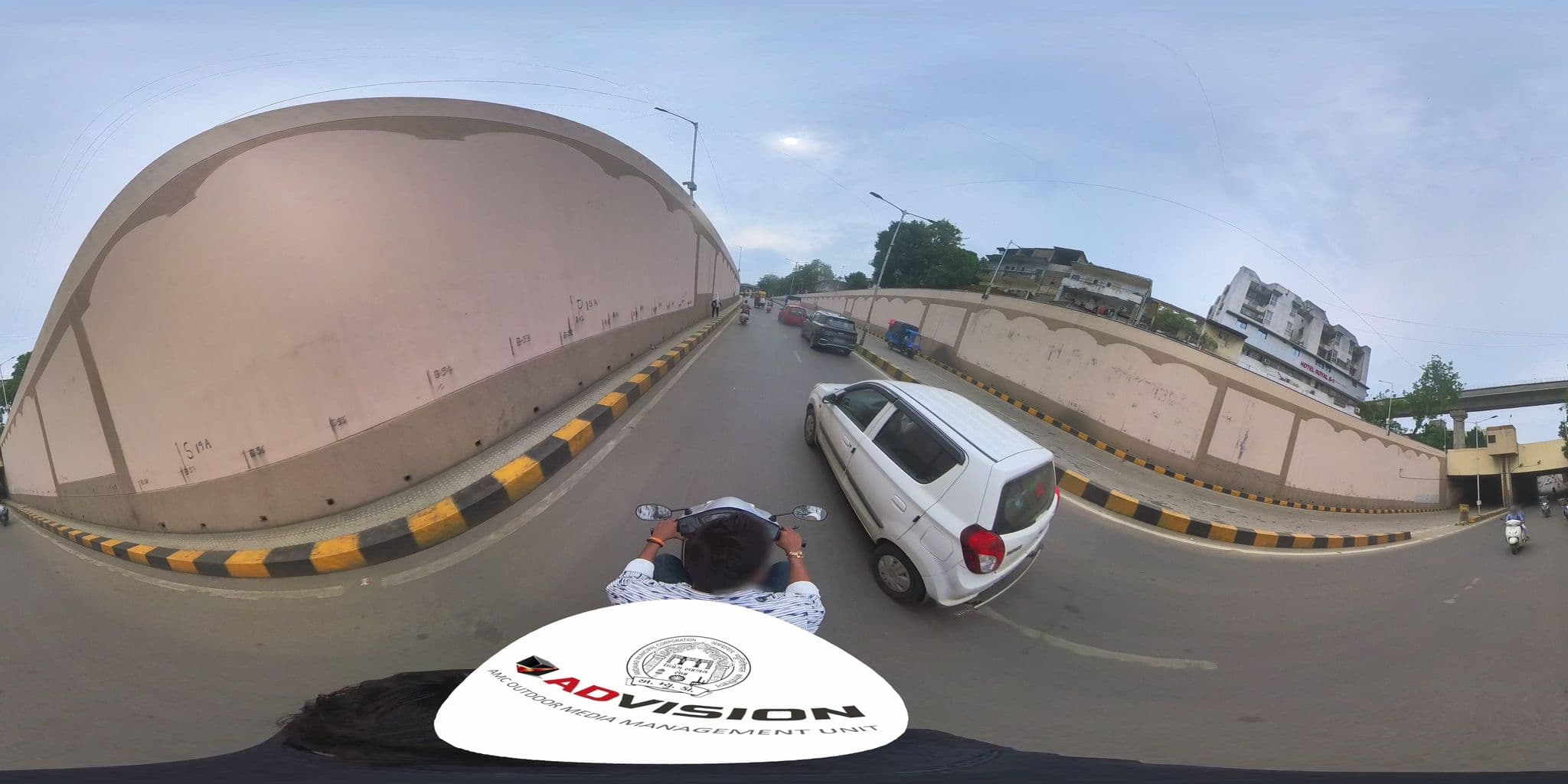 Street view near Hotel Paradise, Ahmedabad — © skysign (CC BY-SA · Mapillary)
