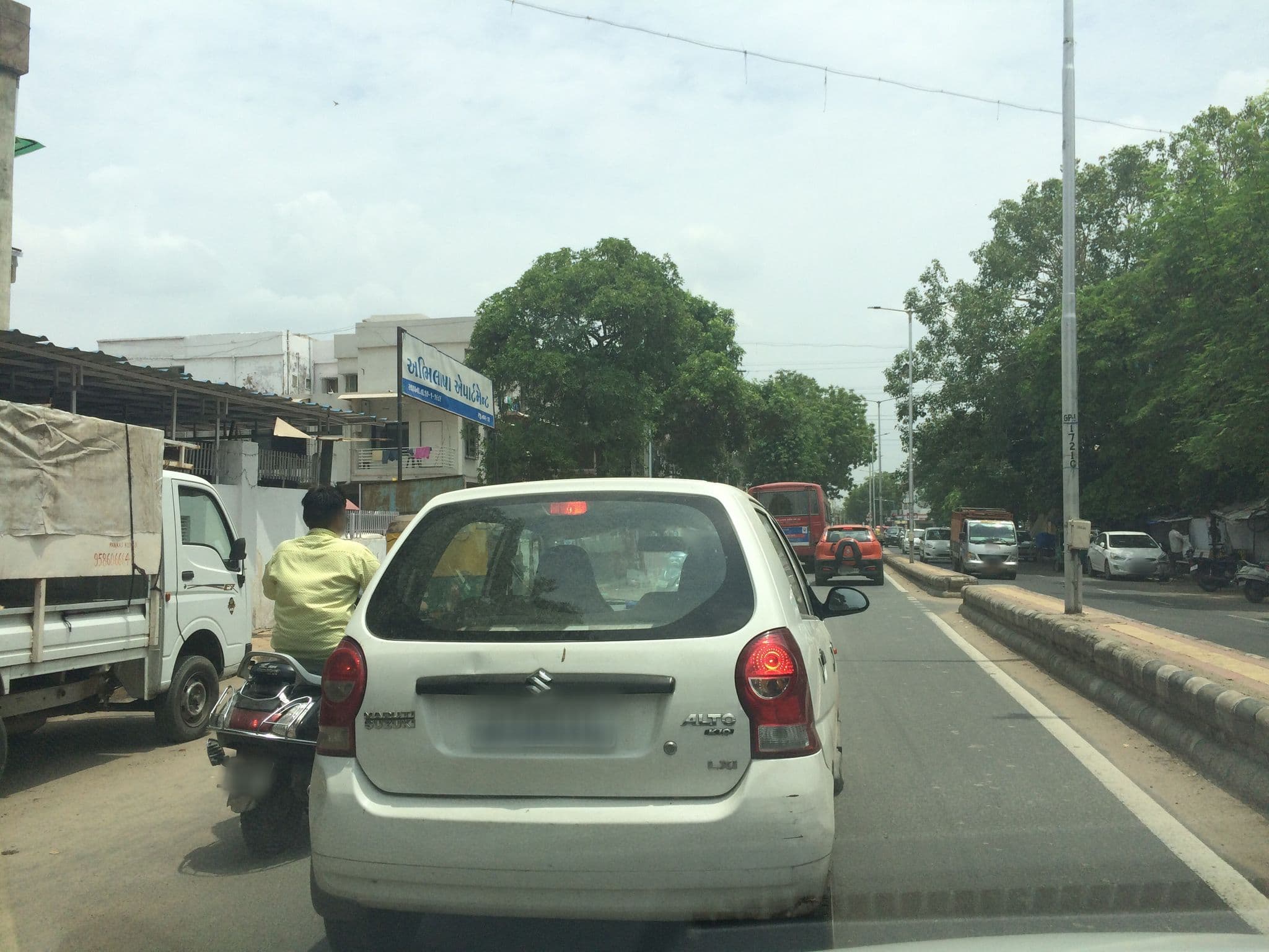 Street view near Hotel Anjali Residency, Ahmadabad Cantonment — © shravan91 (CC BY-SA · Mapillary)