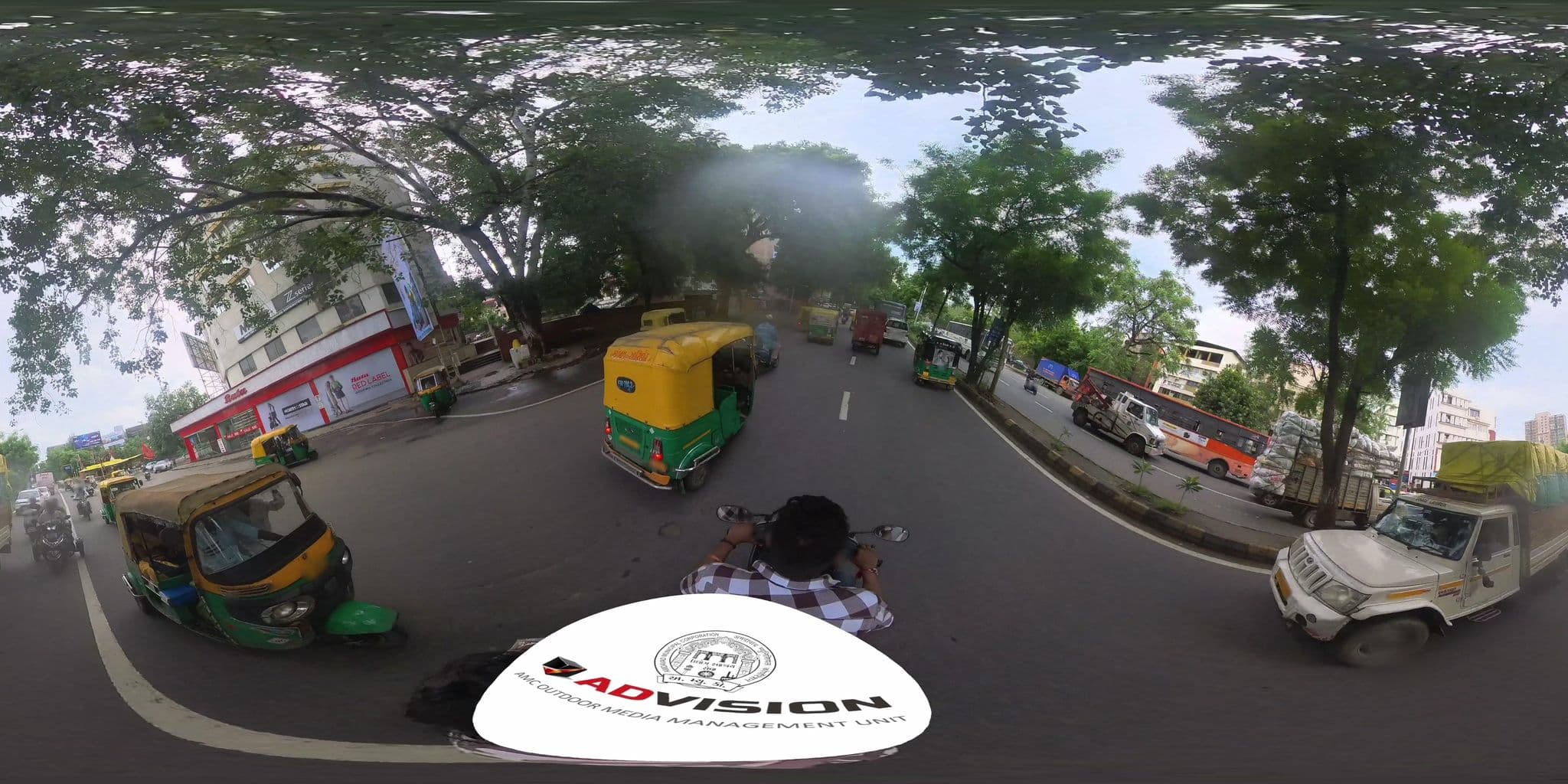 Street view near Oscar Dormitory, Ahmedabad — © skysign (CC BY-SA · Mapillary)