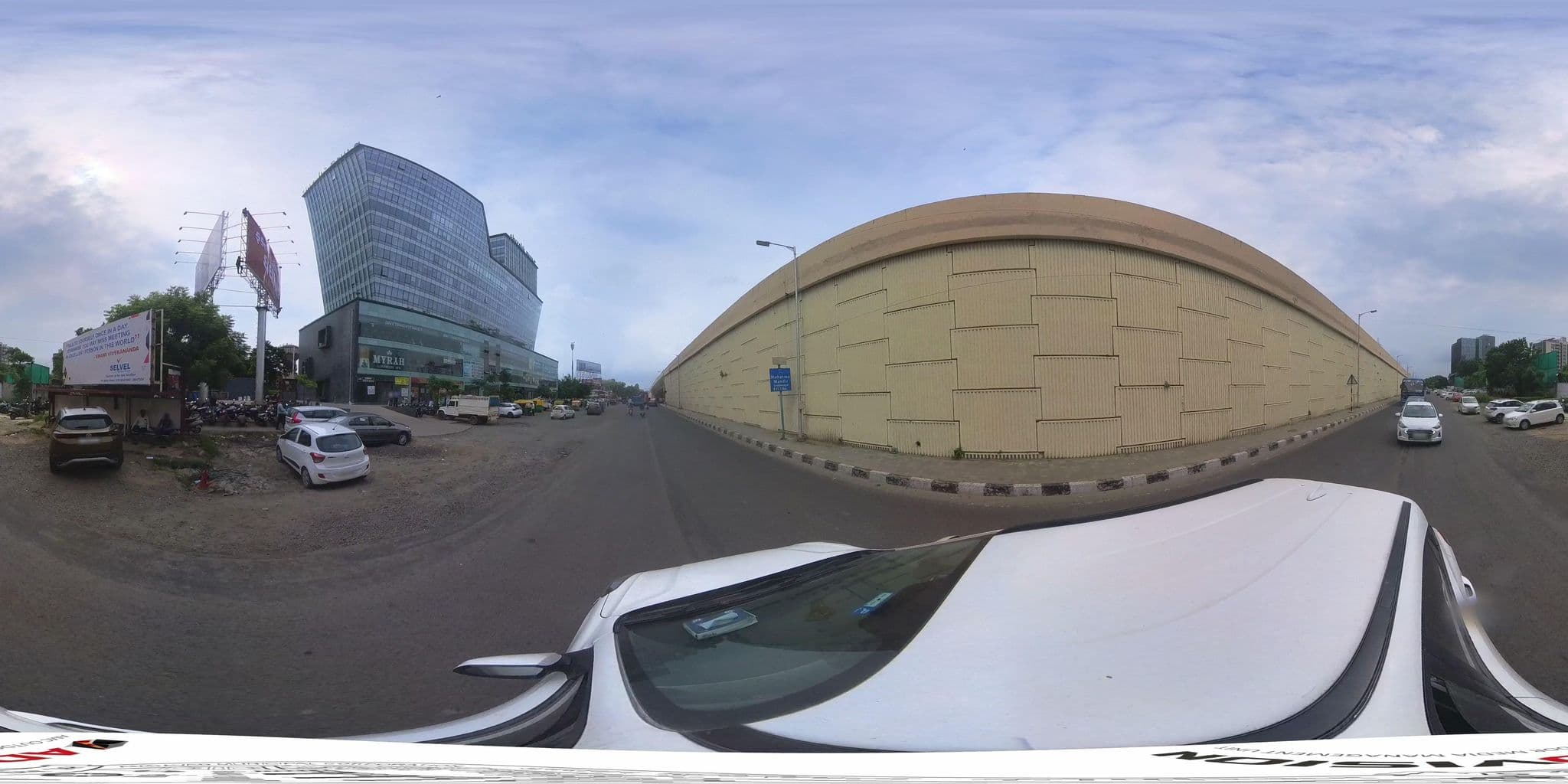 Street view near Corporate residency, Bopal — © skysign (CC BY-SA · Mapillary)