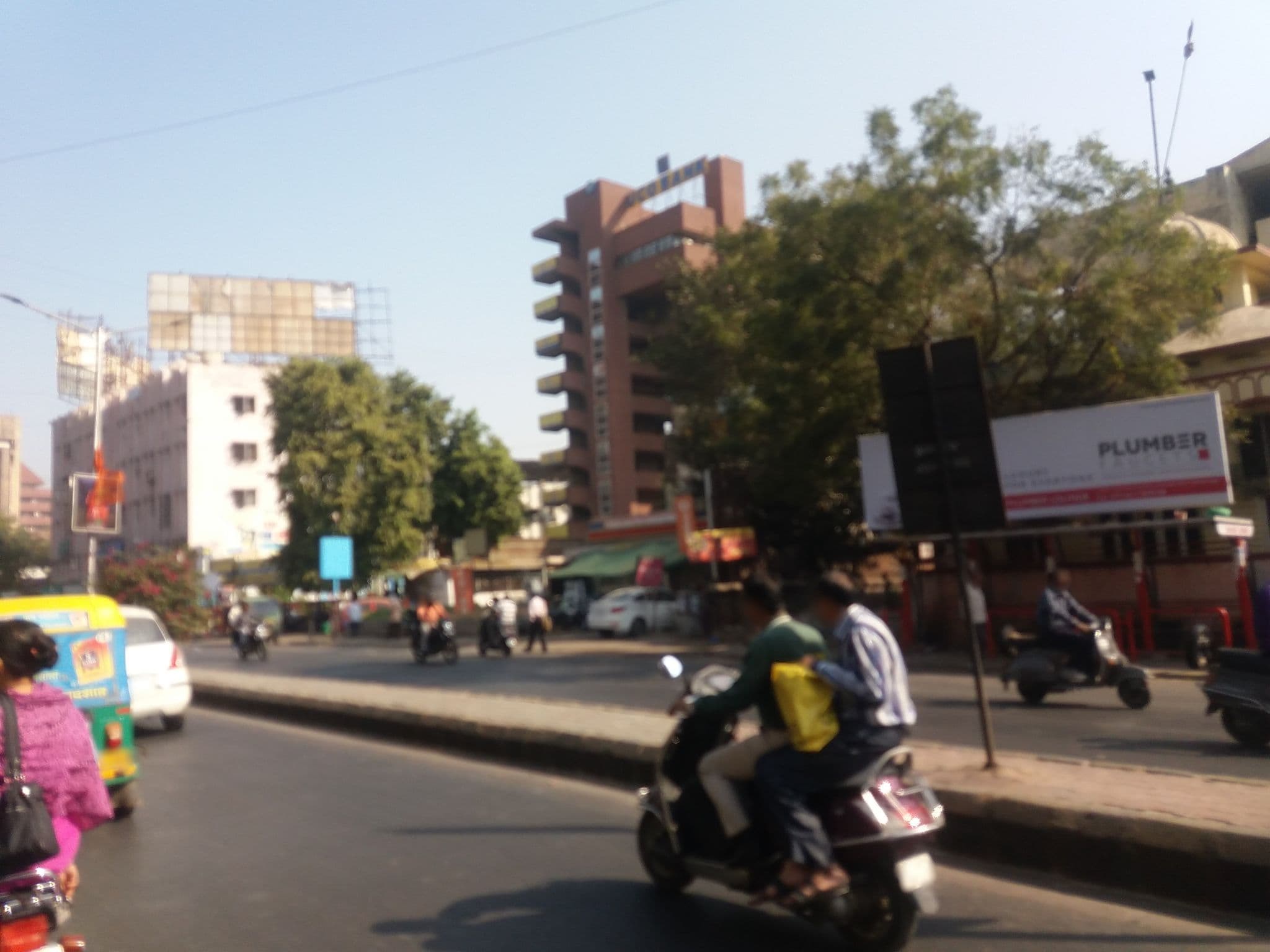 Street view near OYO 895 Hotel Silver Plaza, Ahmedabad — © smitamishra (CC BY-SA · Mapillary)