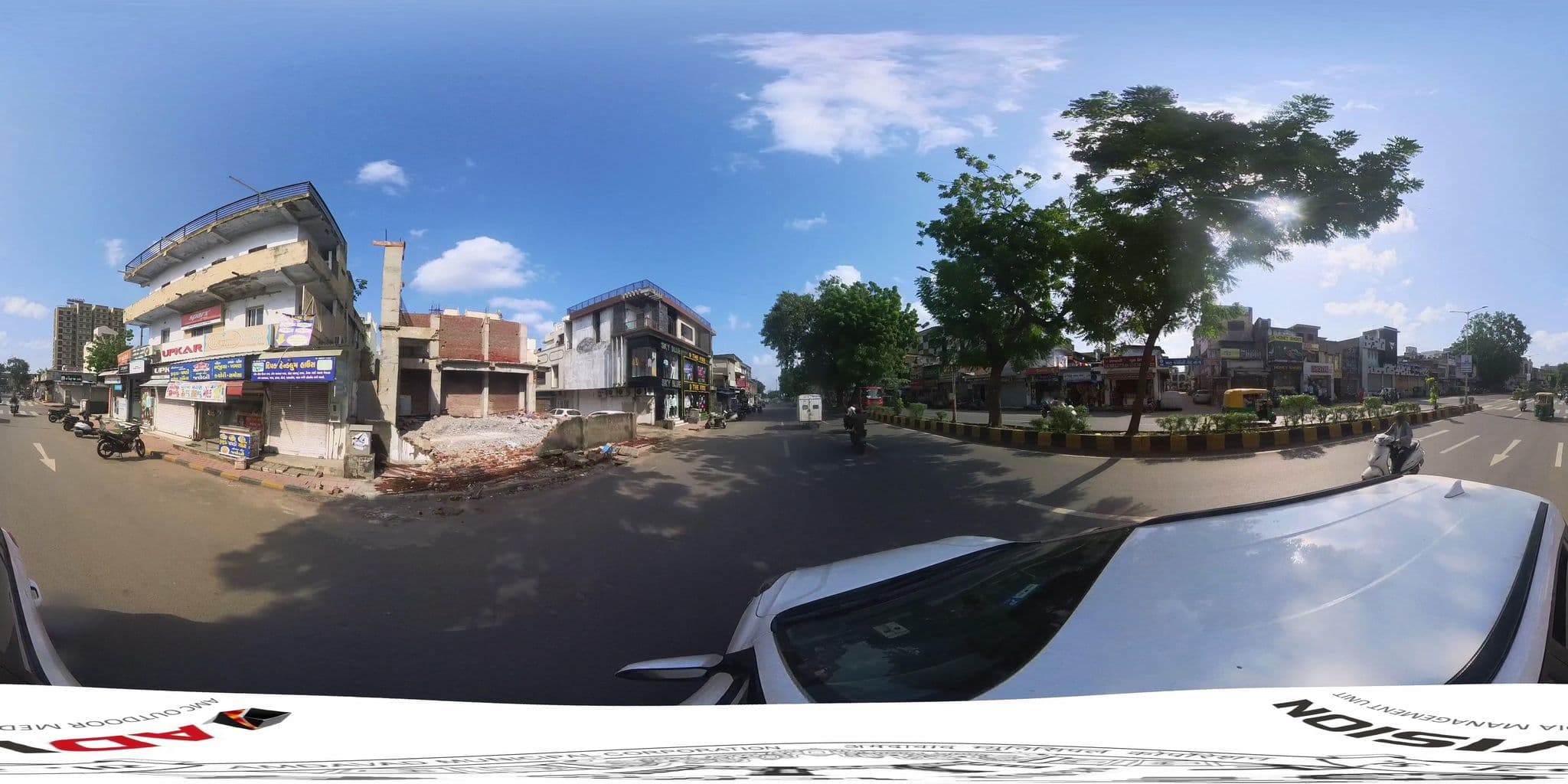 Street view near Ram Bharose Hotel, Ahmedabad — © skysign (CC BY-SA · Mapillary)