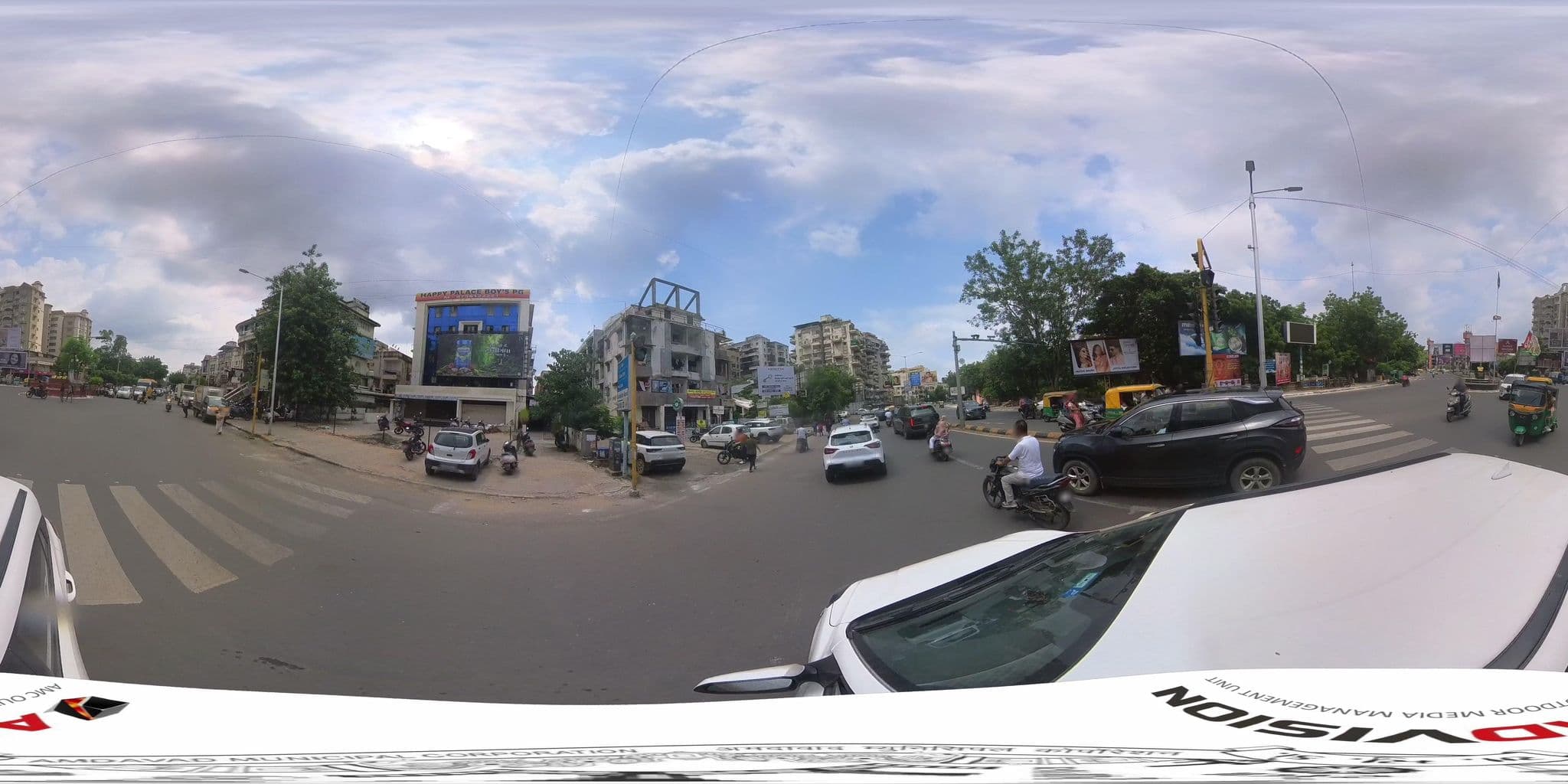 Street view near Hotel Shubham Palace, Bopal — © skysign (CC BY-SA · Mapillary)