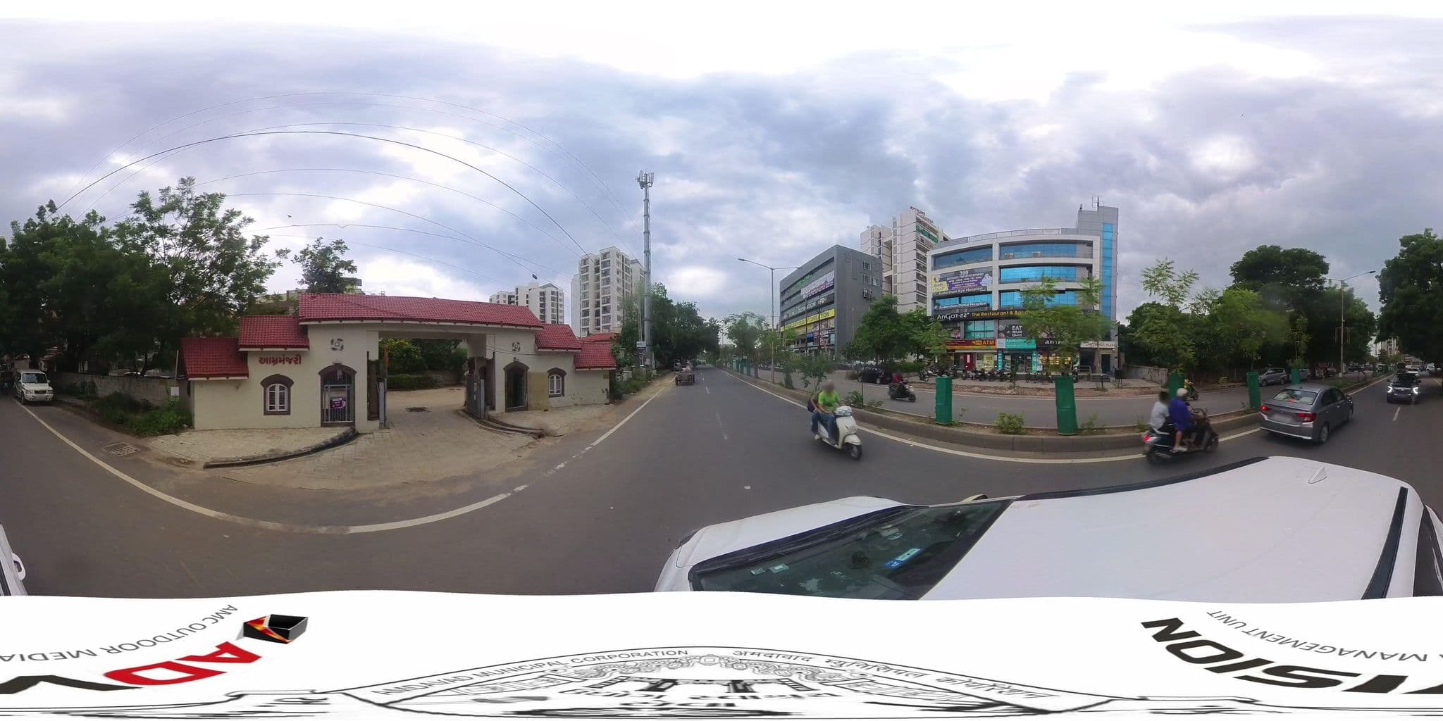 Street view near Vinnca Hotels, Bopal — © skysign (CC BY-SA · Mapillary)