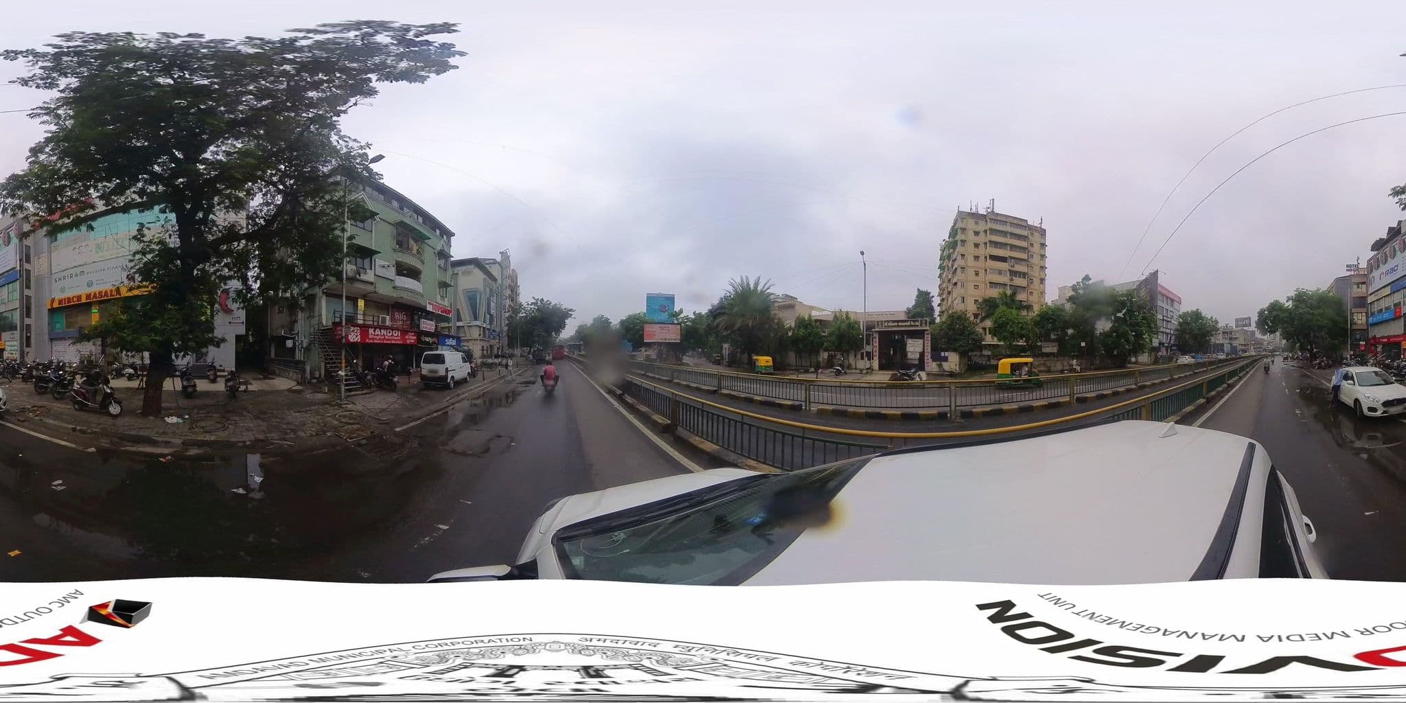 Street view near Lodhi Hotel, Ahmedabad — © skysign (CC BY-SA · Mapillary)