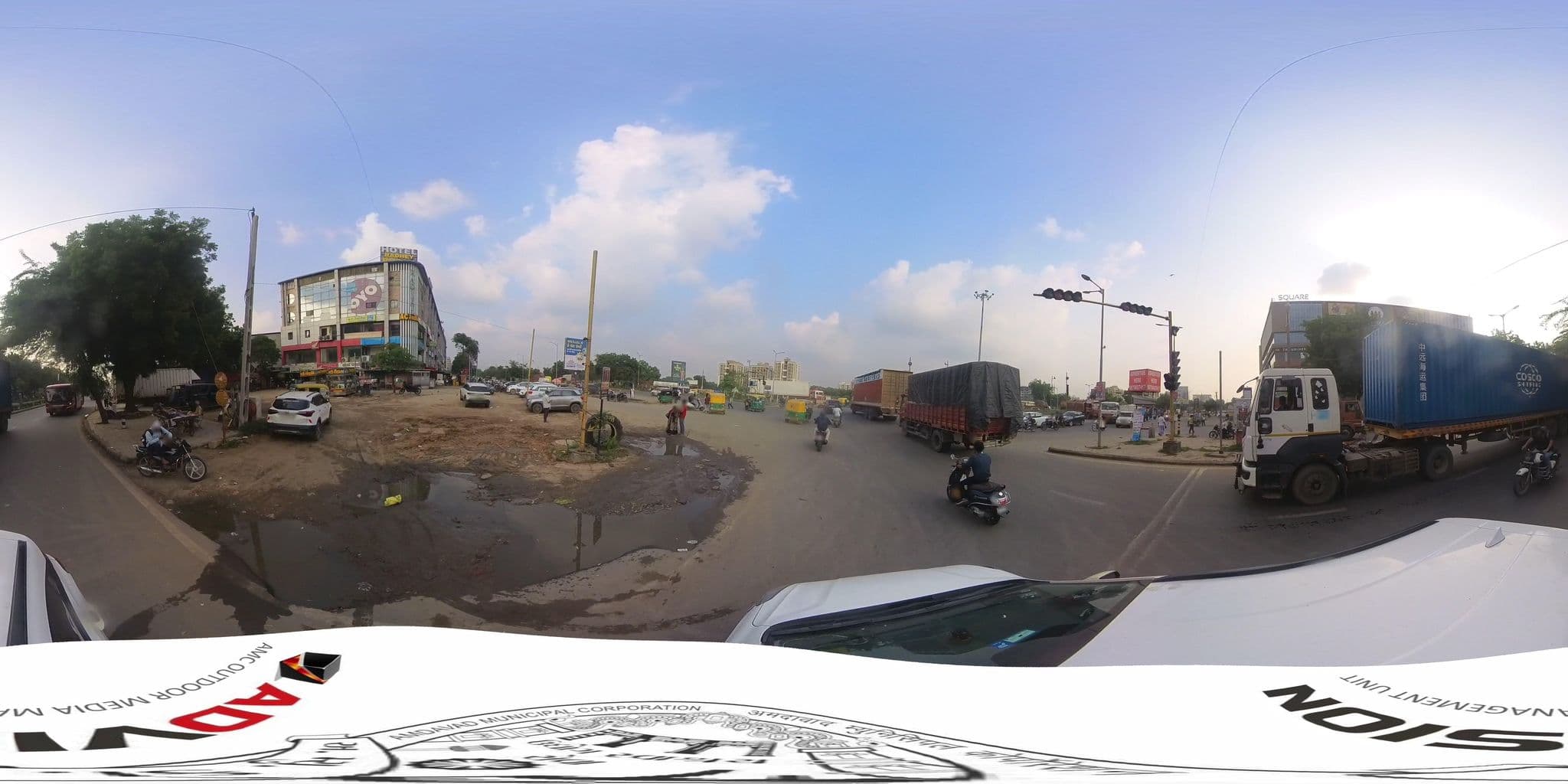Street view near Hotel Radhey Inn, Nandej — © skysign (CC BY-SA · Mapillary)