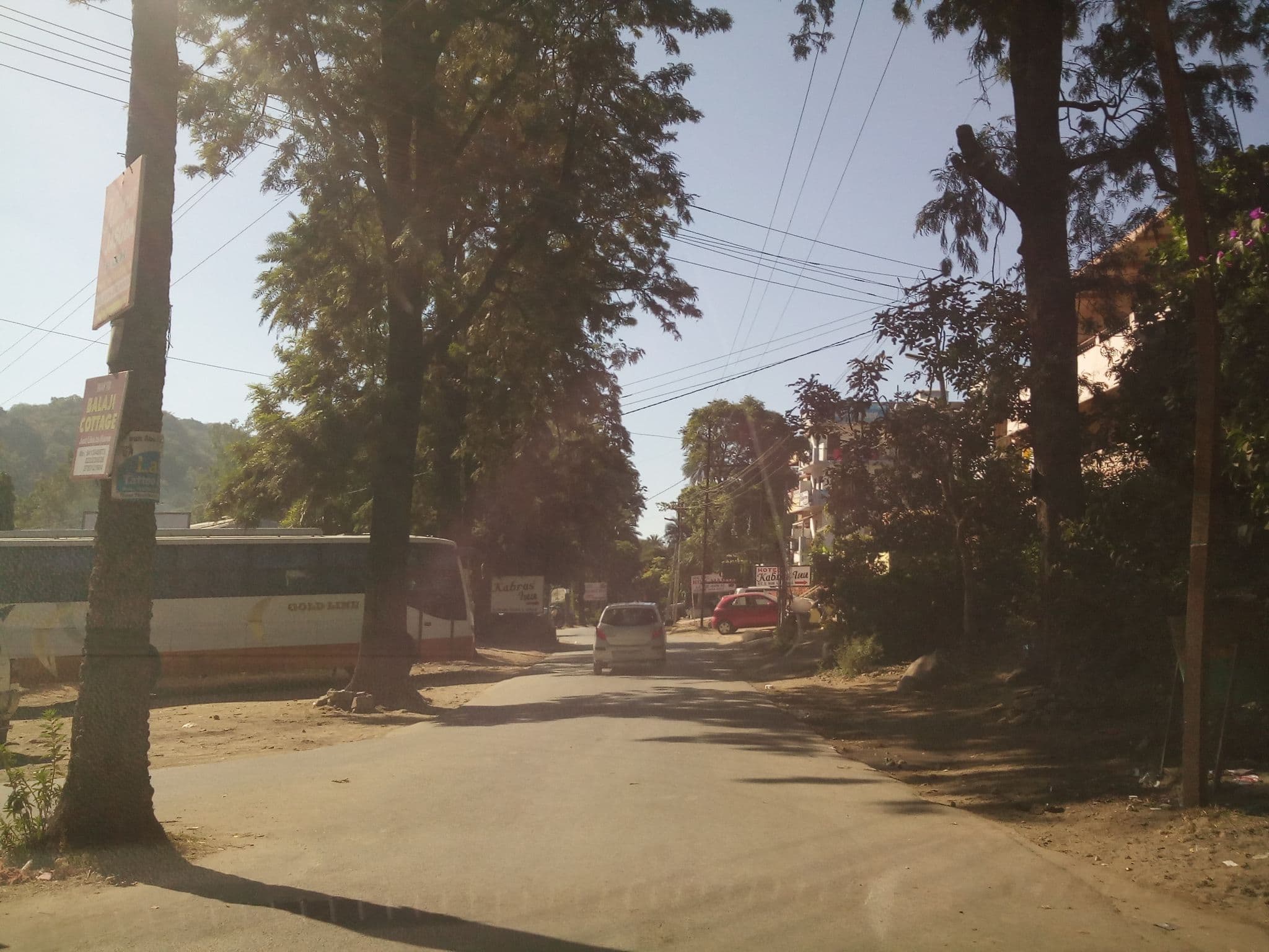 Street view near Shri Ganesh Hotel, Ābu — © shravan91 (CC BY-SA · Mapillary)