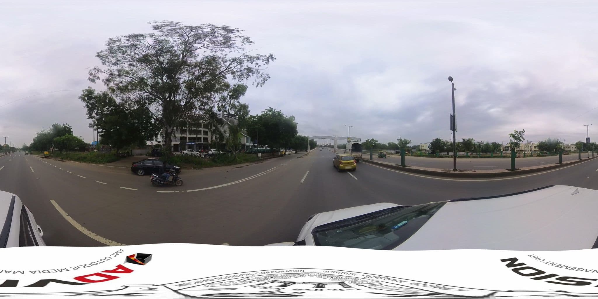Street view near Hotel Global Inn, Chiloda — © skysign (CC BY-SA · Mapillary)