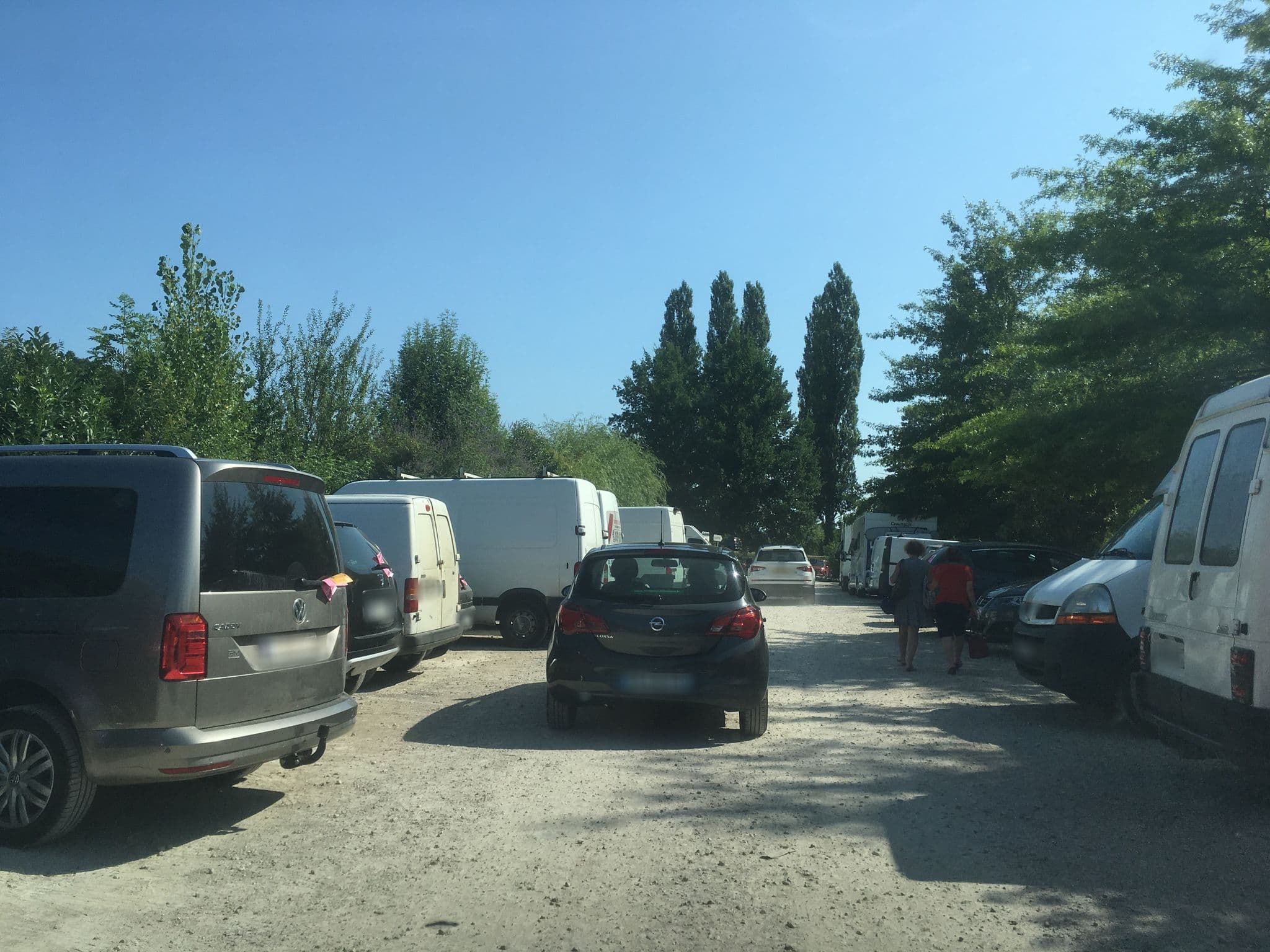 Street view near Aire communale de camping-car de Montignac-Lascaux, Montignac — © unmap (CC BY-SA · Mapillary)