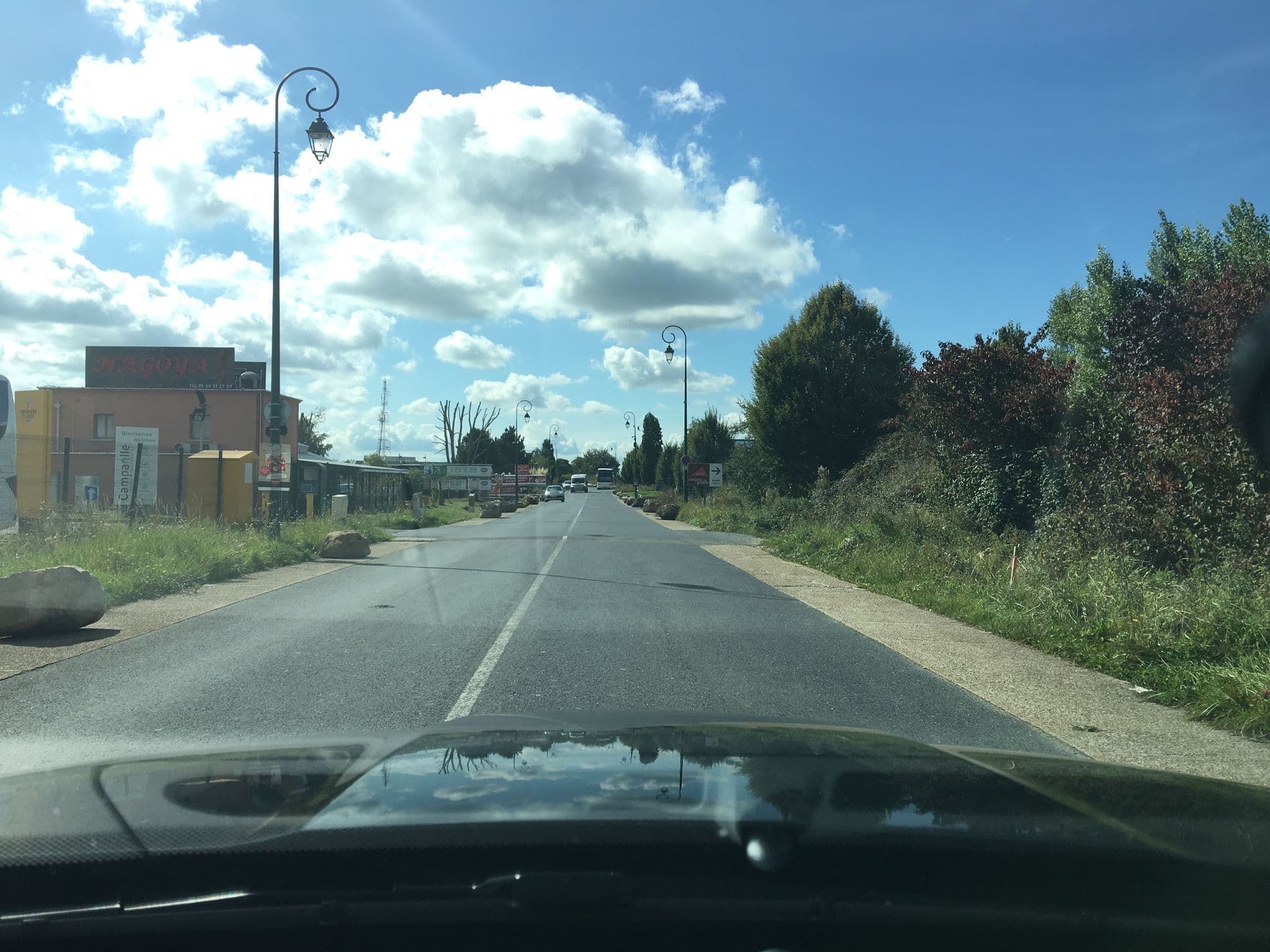 Street view near Première Classe Saint Witz, Saint-Witz — © kgvx (CC BY-SA · Mapillary)