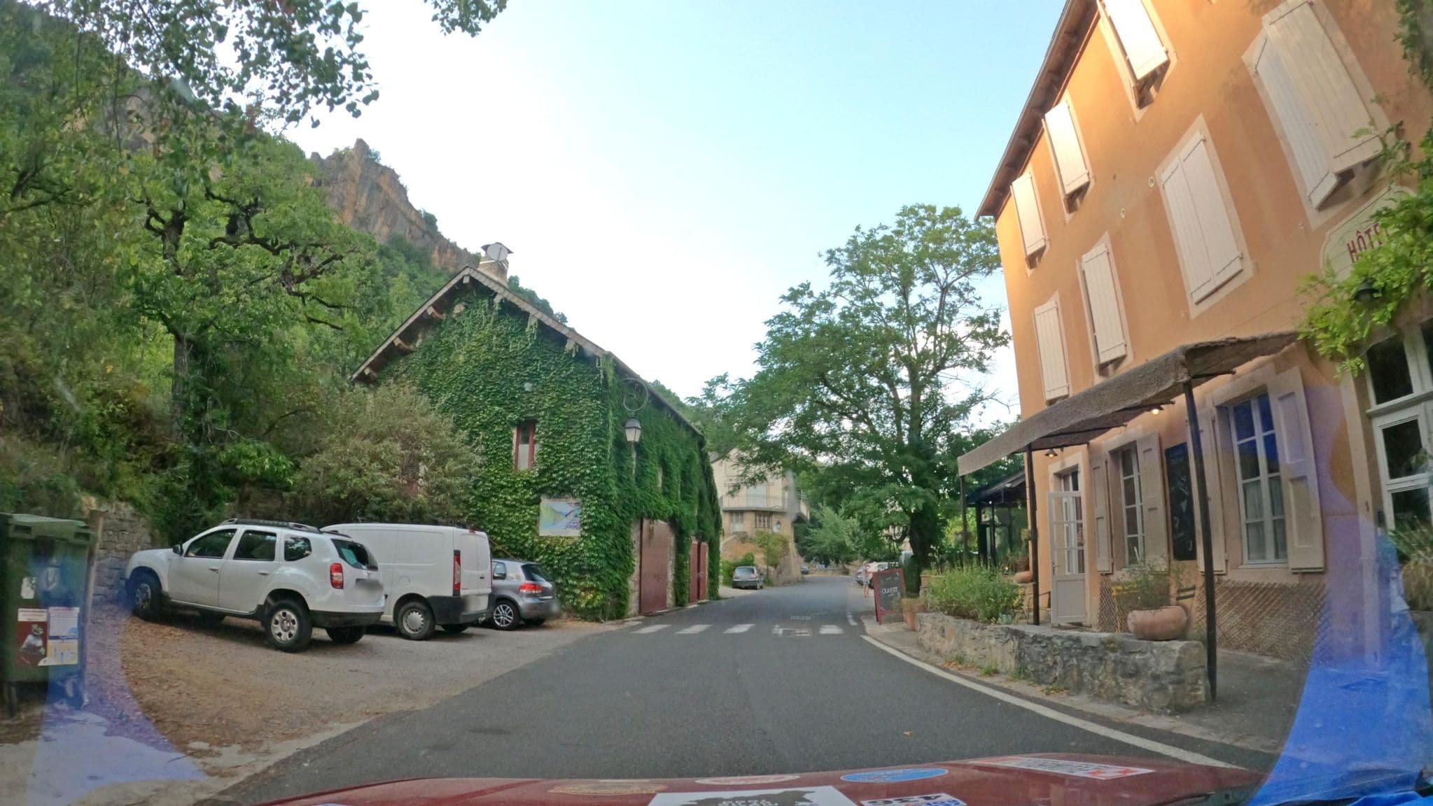 Street view near Hôtel Le Parisien, Sévérac-le-Château — © masterofnoroad (CC BY-SA · Mapillary)