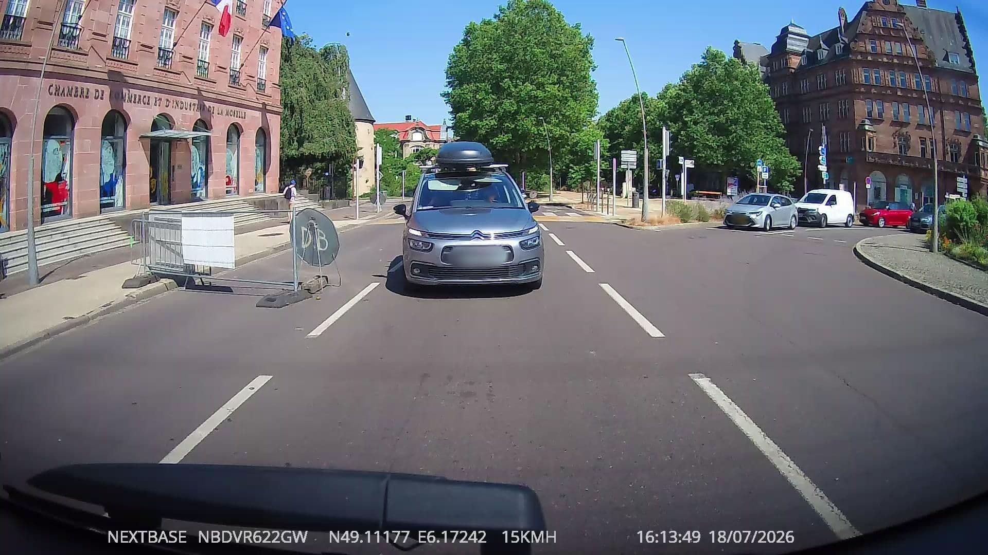 Street view near Hôtel Le Mondon, Metz — © Vergilz (CC BY-SA · Mapillary)