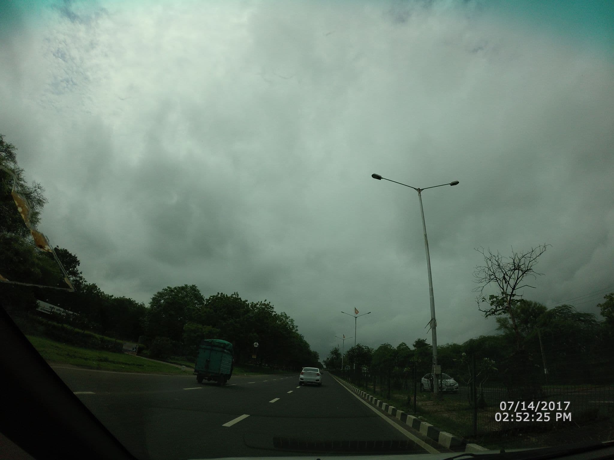 Street view near Taj Ummed Ahmedabad, Bhat — © shravan91 (CC BY-SA · Mapillary)