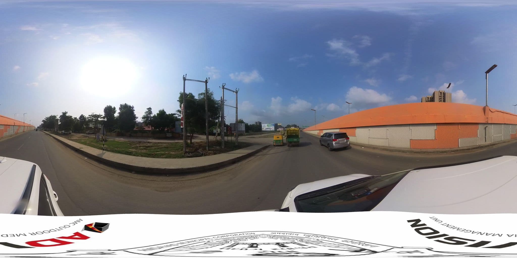 Street view near Gorbandh Restaurant, Adalaj — © skysign (CC BY-SA · Mapillary)