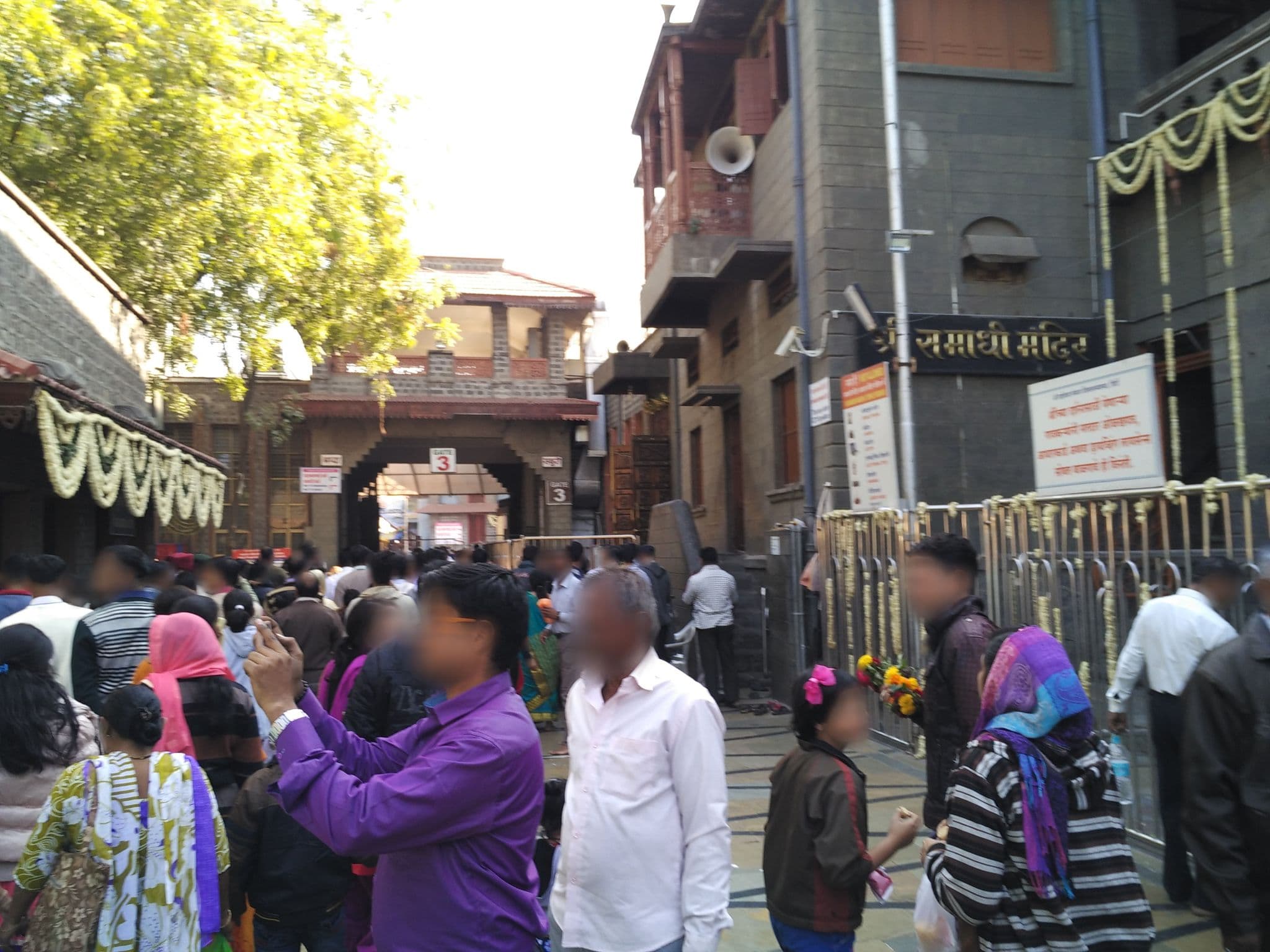 Street view near Hotel Kaustubh, Shirdi — © alokprajapati (CC BY-SA · Mapillary)