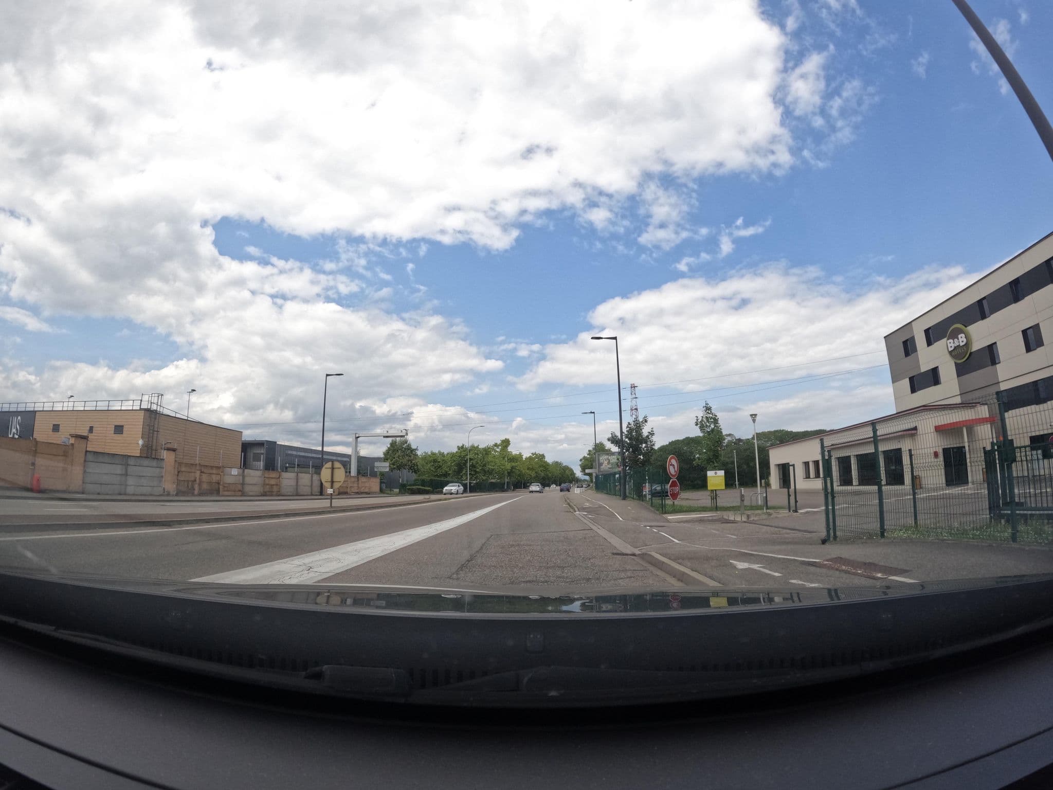 Street view near B&B Hôtel Colmar Parc des Expositions, Colmar — © vinisa (CC BY-SA · Mapillary)