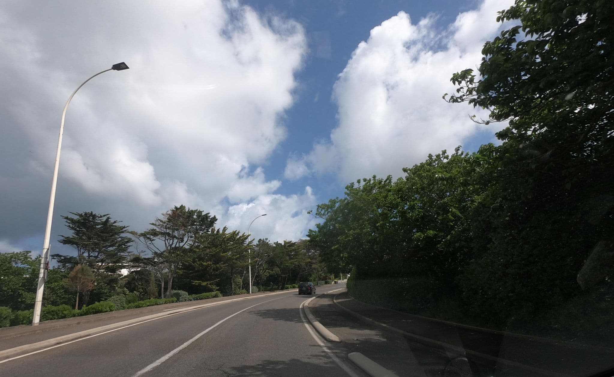 Street view near Aire Milady, Biarritz — © txominh (CC BY-SA · Mapillary)