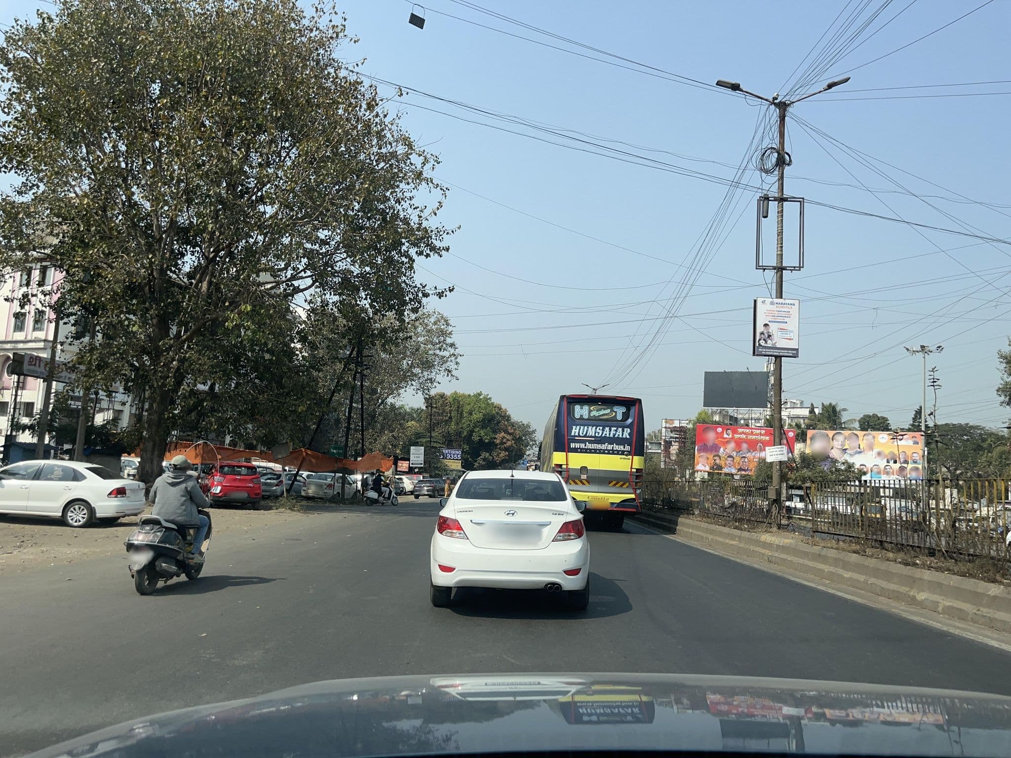 Street view near Fabhotel Sahara Inn Nashik, Nashik — © Absawant (CC BY-SA · Mapillary)