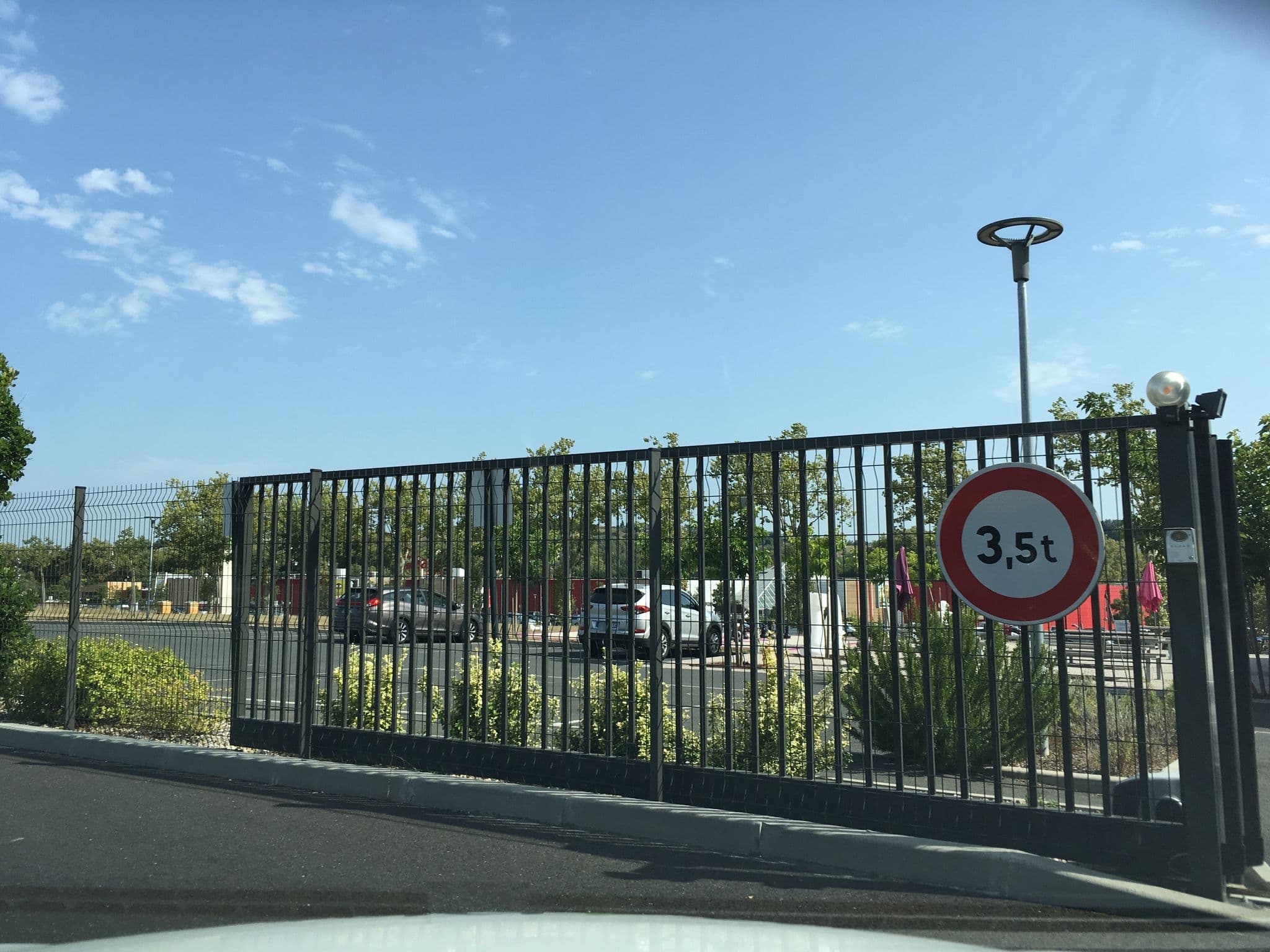 Street view near Ibis Styles, Lagarrigue — © mappy_sa (CC BY-SA · Mapillary)