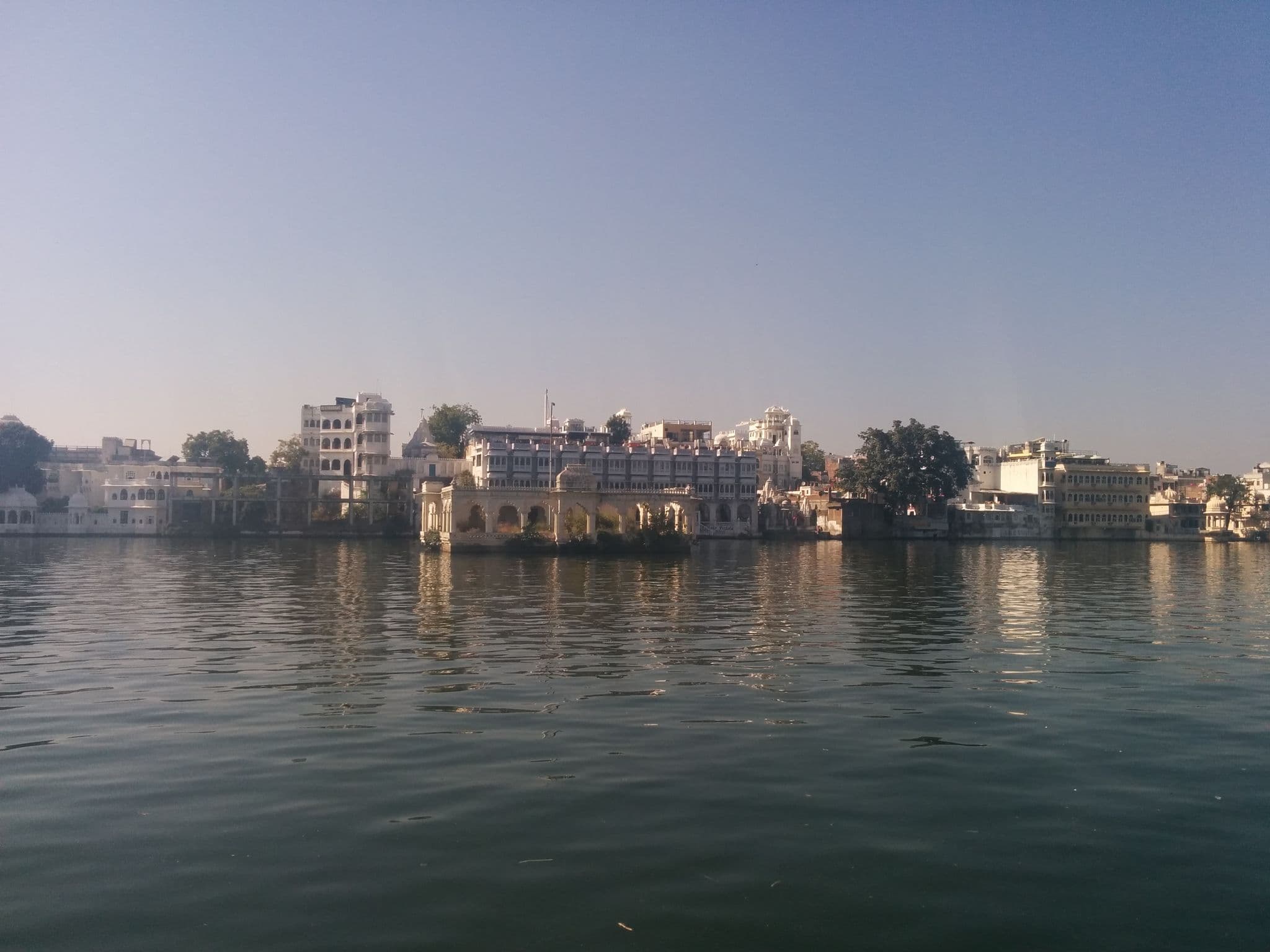 Street view near Rosie's Retreat, Udaipur — © sashazykov (CC BY-SA · Mapillary)