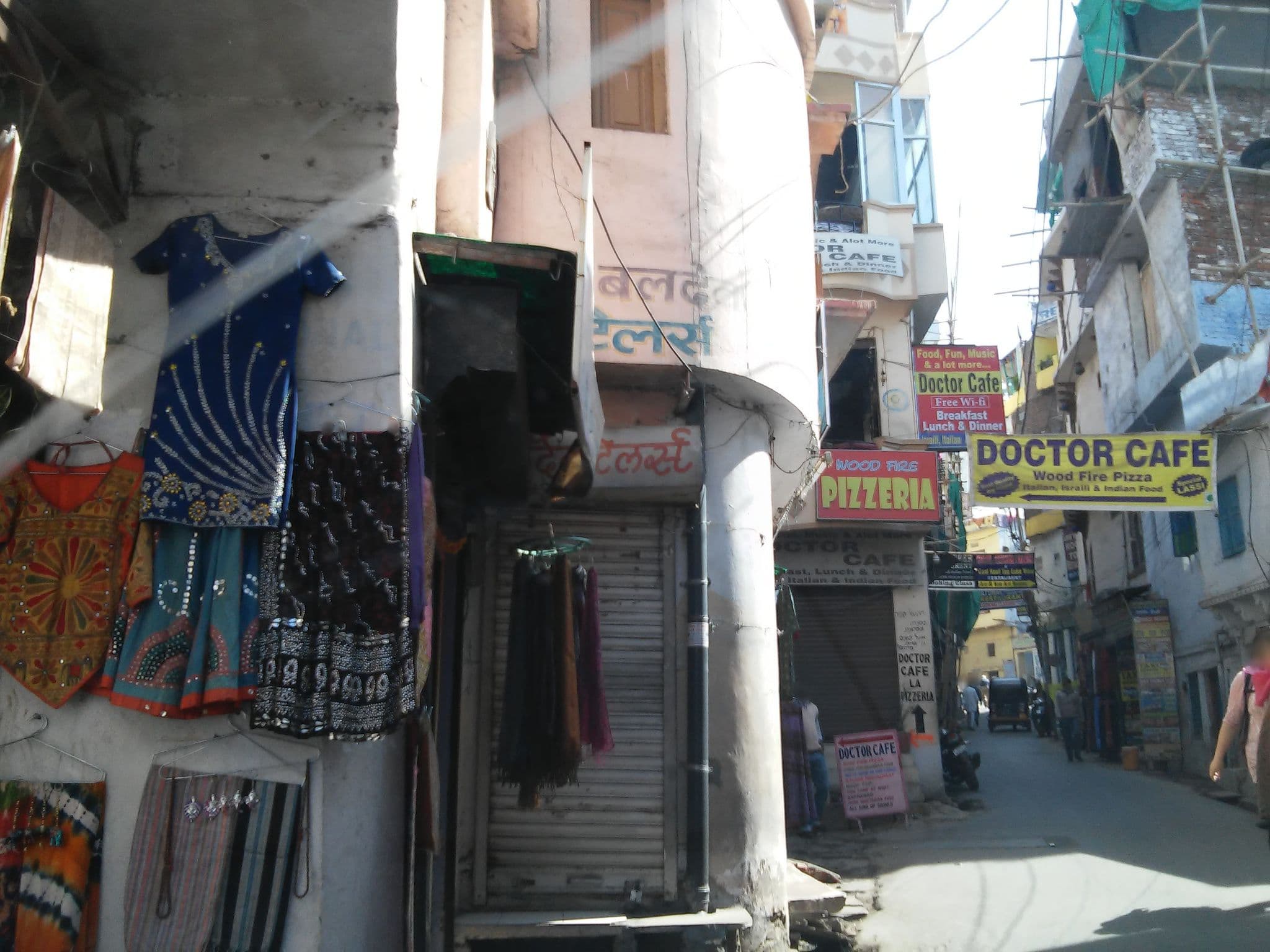 Street view near Black Pepper Guest House, Udaipur — © shravan91 (CC BY-SA · Mapillary)
