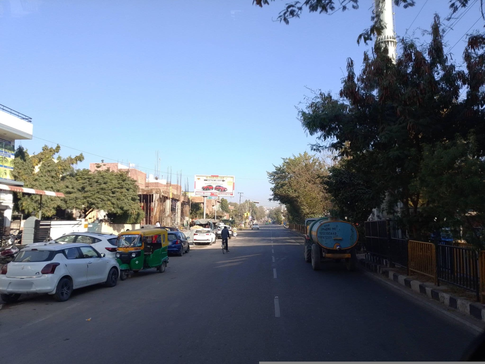 Street view near Treebo Parkk Boutique, Jodhpur — © nileshjagtap (CC BY-SA · Mapillary)