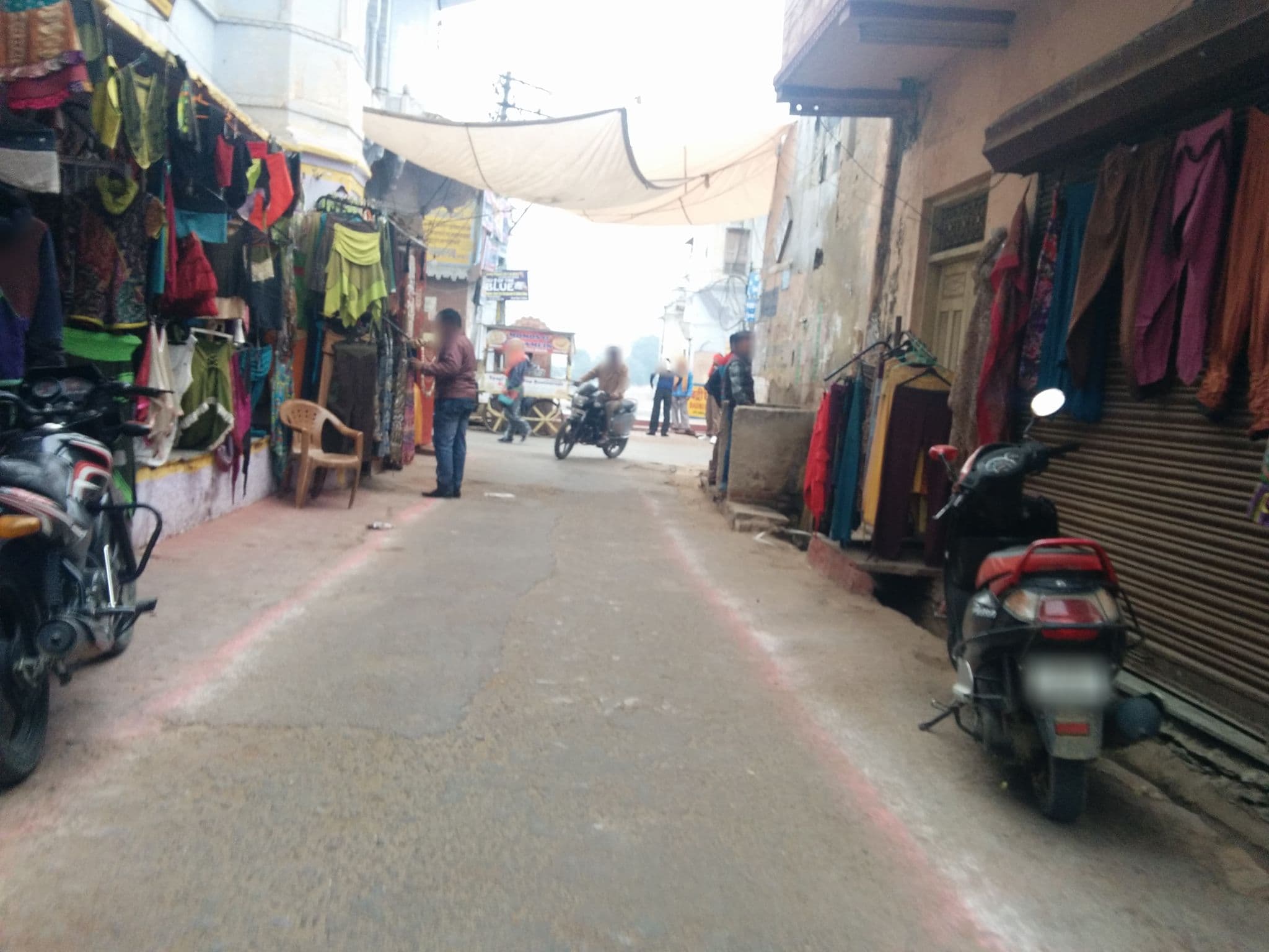 Street view near Hotel Poonam, Pushkar — © sashazykov (CC BY-SA · Mapillary)
