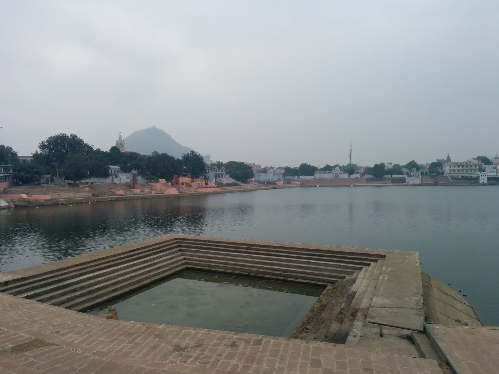 Street view near Sun Set Cafe, Pushkar — © sashazykov (CC BY-SA · Mapillary)