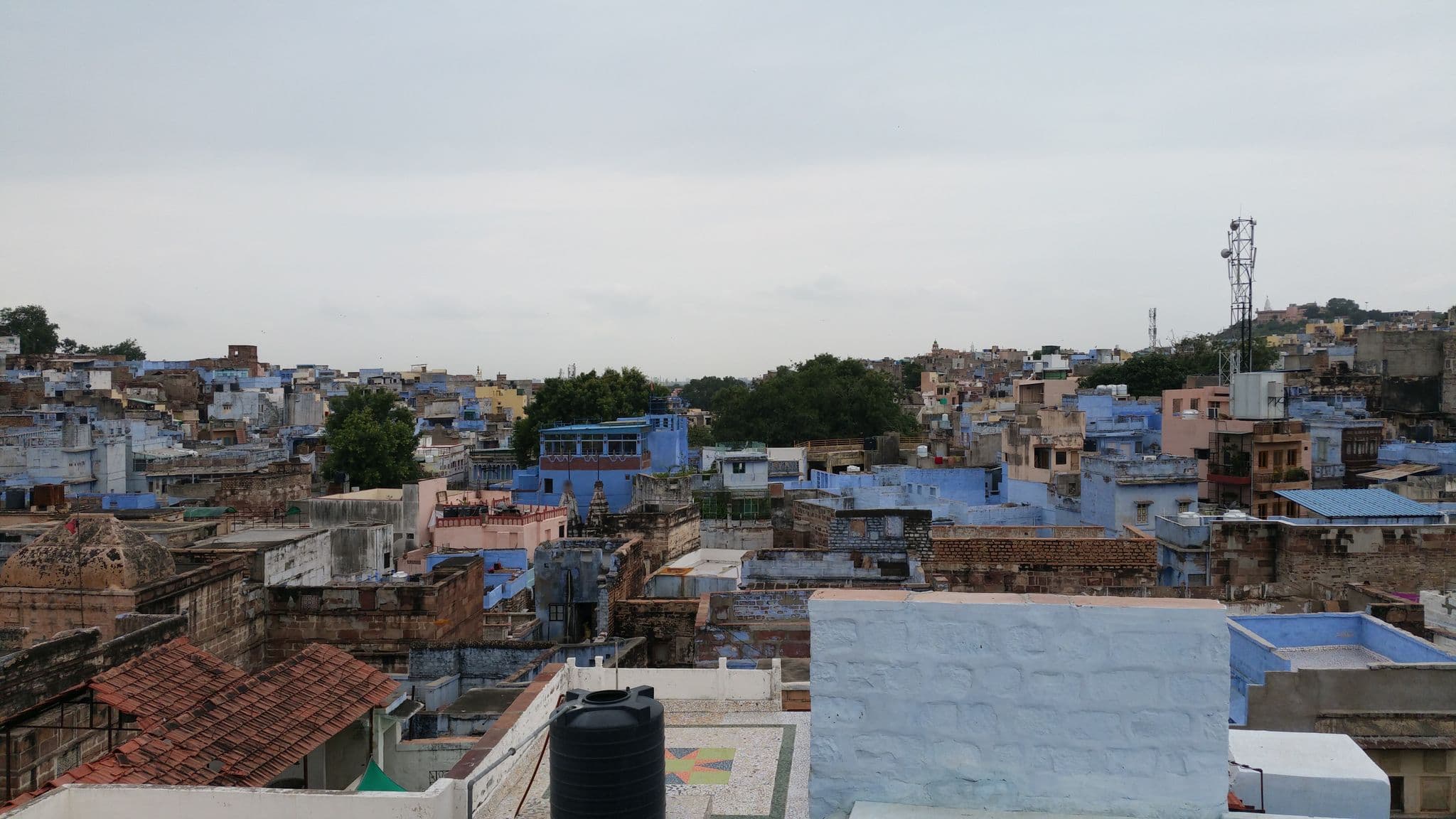 Street view near Jaswant Bhawan Home Stay, Jodhpur — © shlublu (CC BY-SA · Mapillary)
