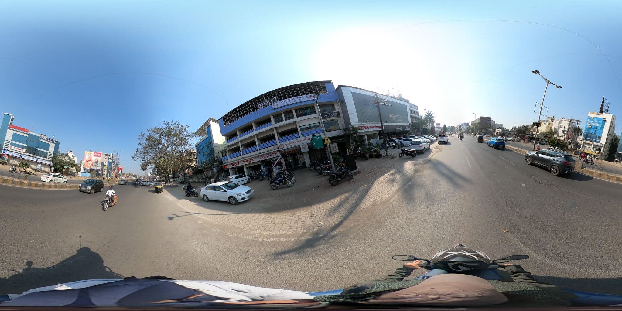 Street view near Hotel Royal Palace, Aurangabad — © vikrantsphotography (CC BY-SA · Mapillary)
