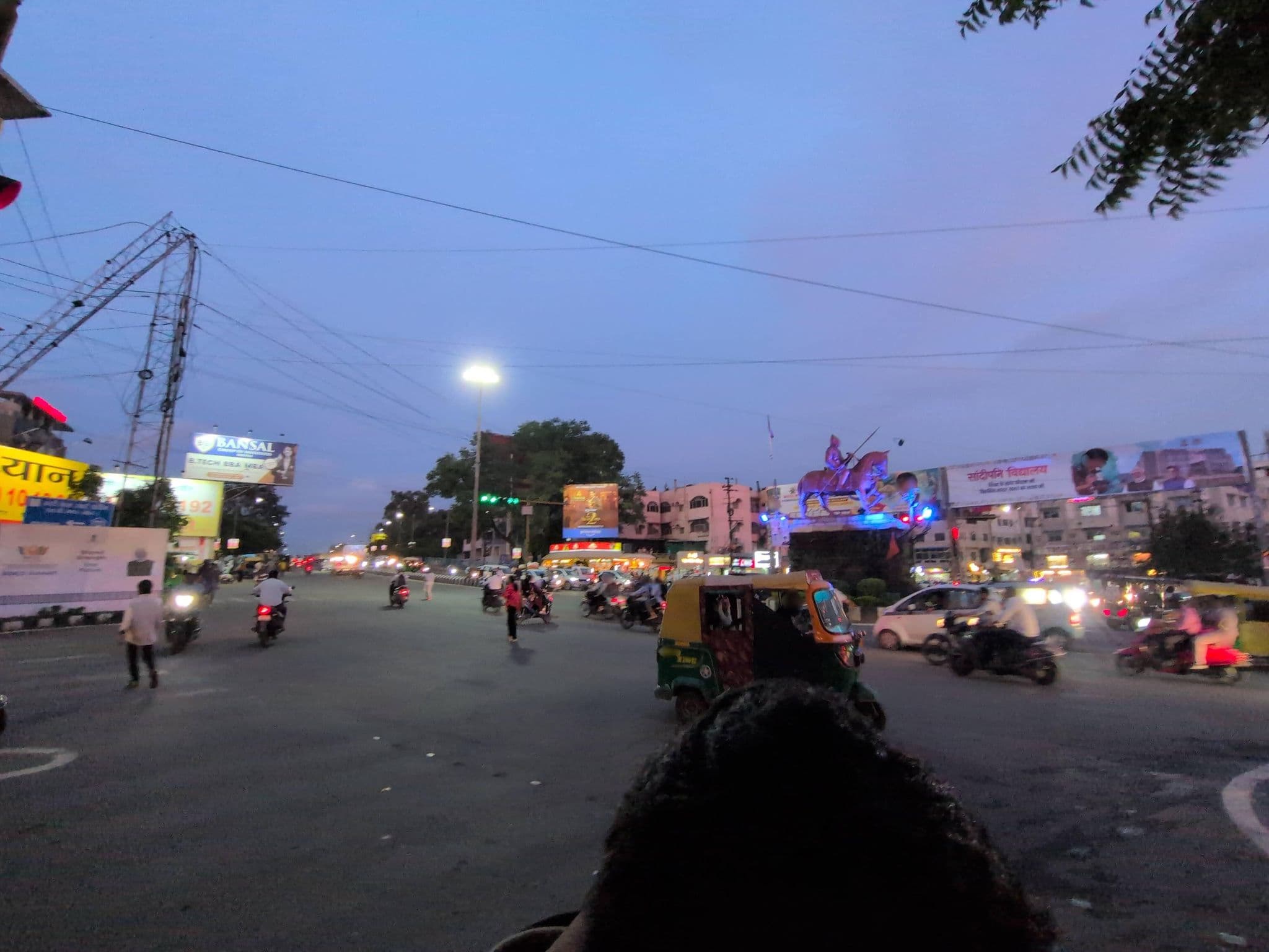 Street view near Hotel residency, Bhopal — © anushka310 (CC BY-SA · Mapillary)