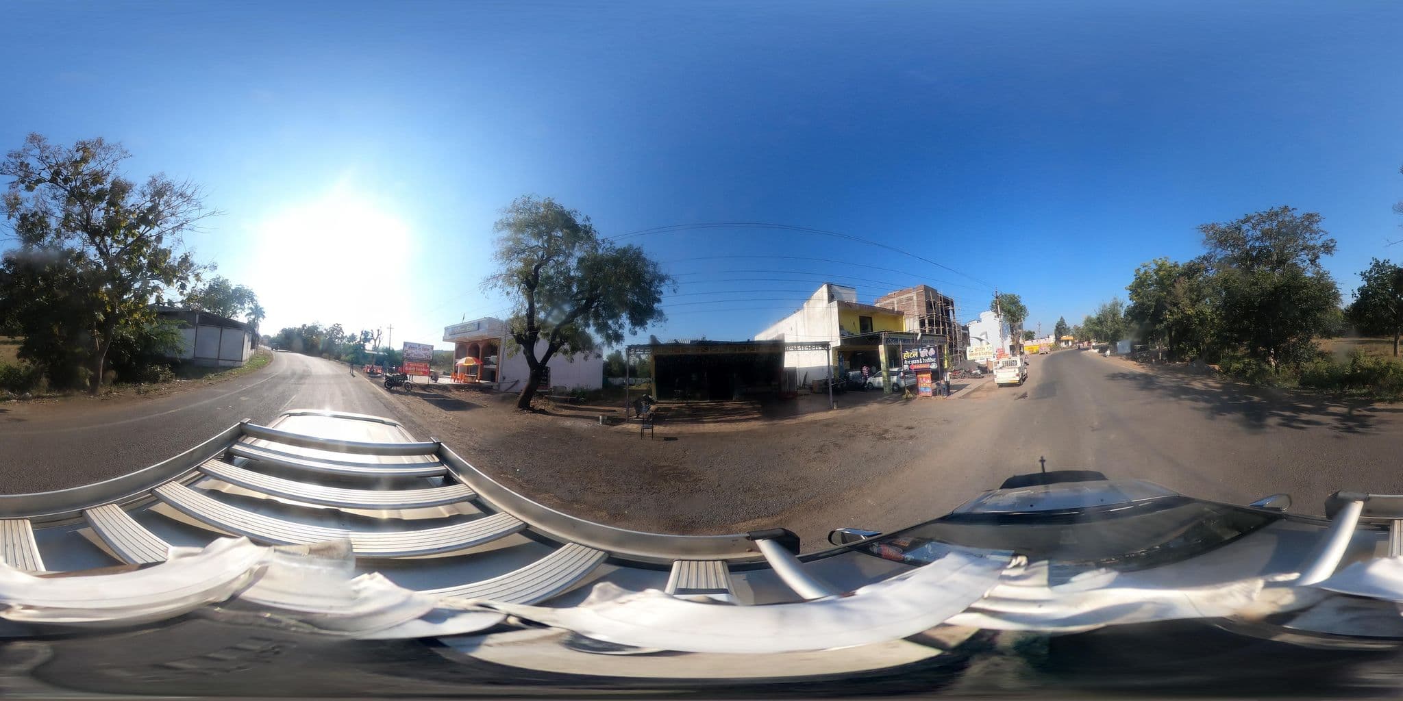 Street view near Tamanna Palace, Omkareshwar — © balu_geo (CC BY-SA · Mapillary)